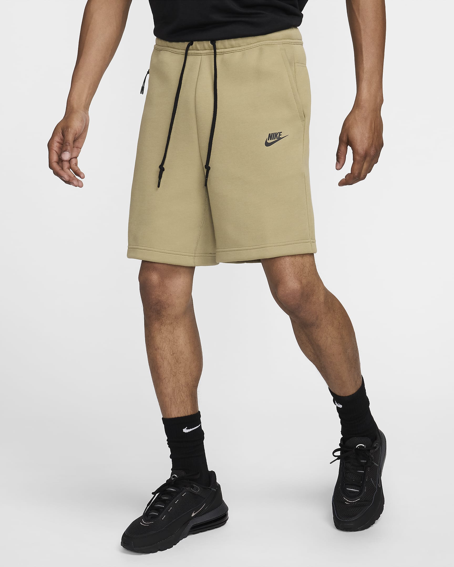 Nike Sportswear Tech Fleece Herrenshorts - Neutral Olive/Schwarz