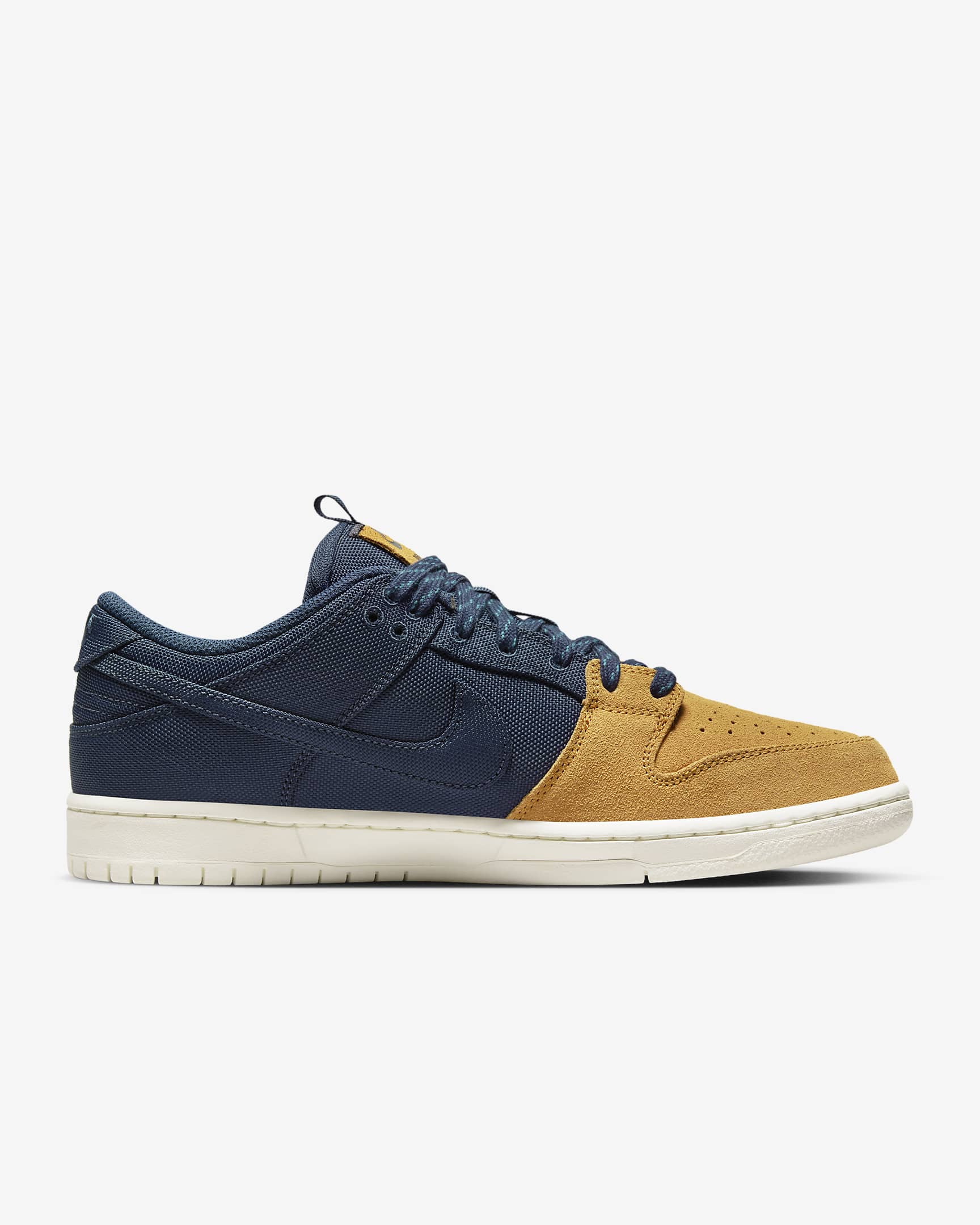 Nike SB Dunk Low Pro Premium Men's Shoes. Nike HU