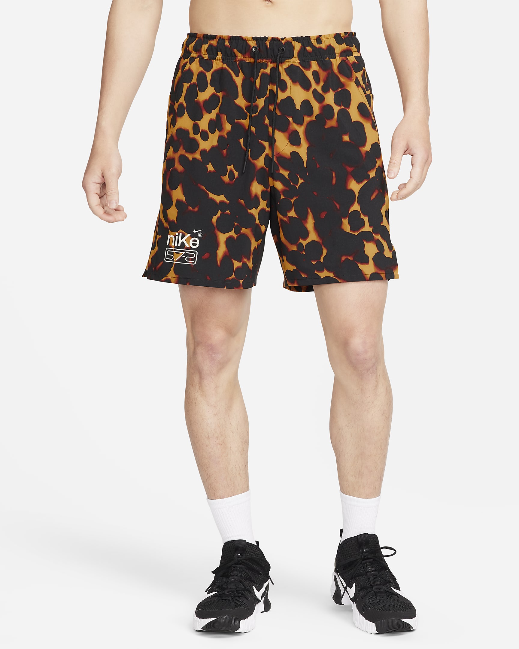ナイキ アンリミテッド スタジオ '72 メンズ Dri-FIT 18cm バーサタイル ショートパンツ - サンダイアル/シーグラス/シーグラス
