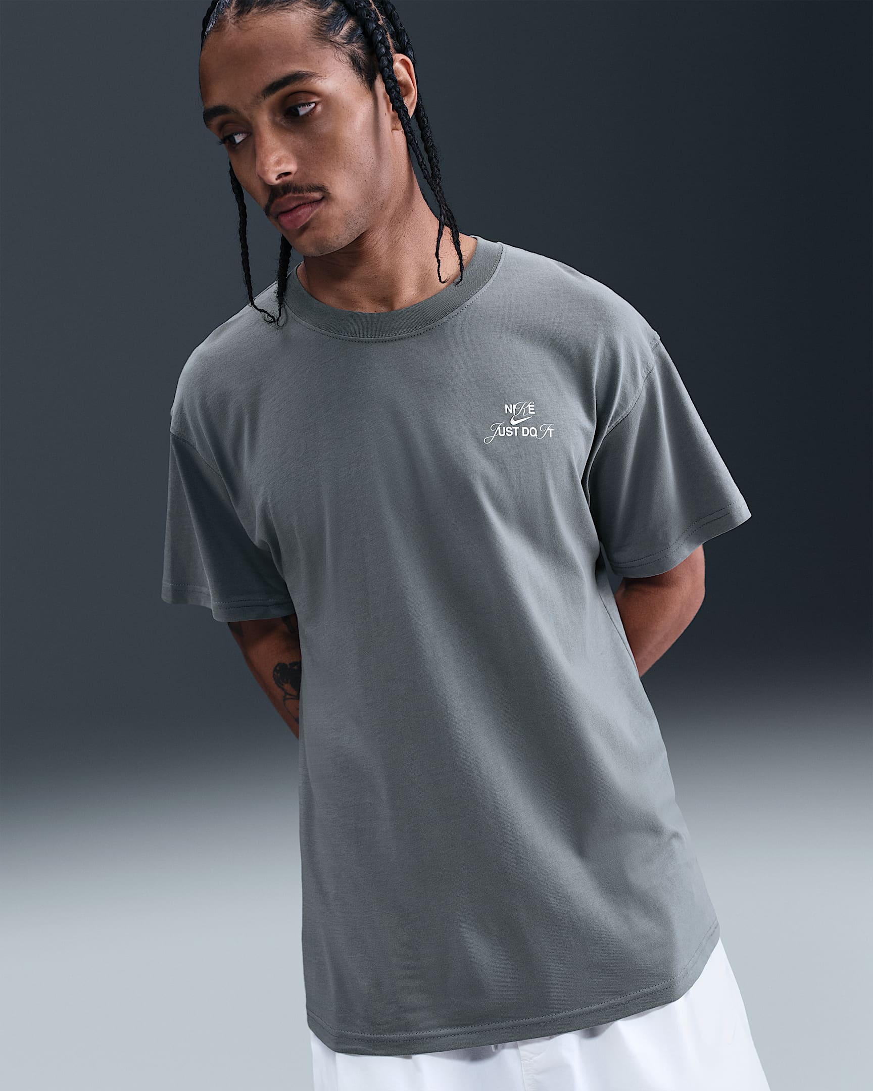 Nike Sportswear Men's Graphic T-Shirt - Smoke Grey