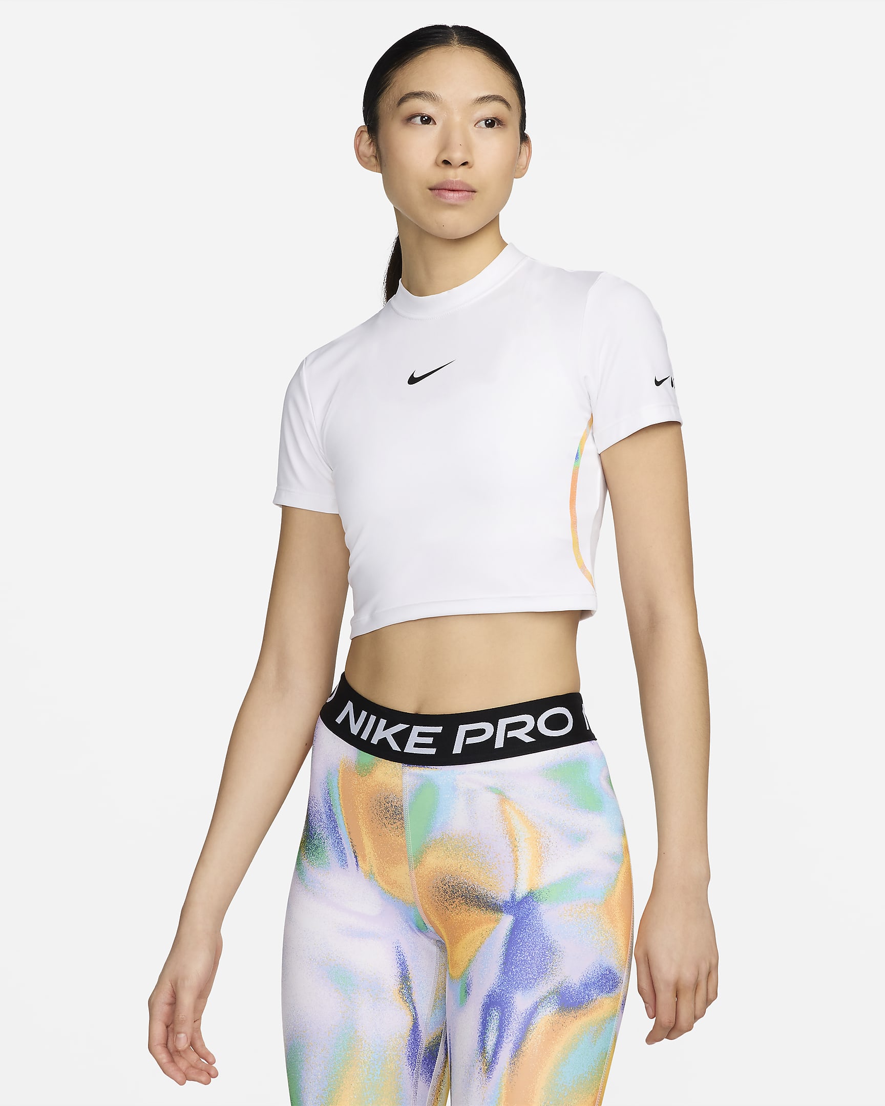 ナイキ プロ ウィメンズ Dri-FIT ショートスリーブ クロップド トレーニング トップ - ホワイト/ブラック
