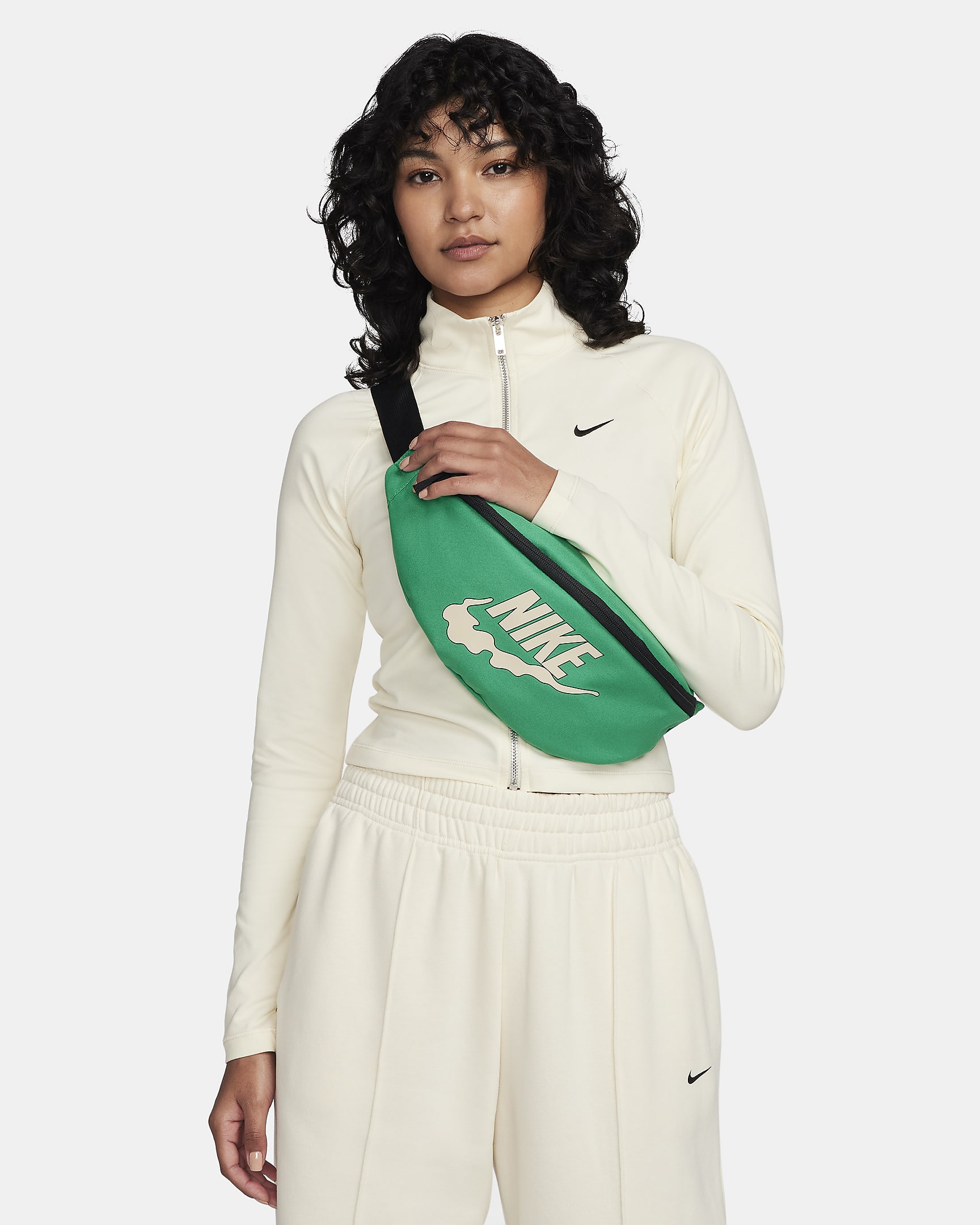 Nike Heritage Hip Pack (3L) - Stadium Green/Stadium Green/Coconut Milk