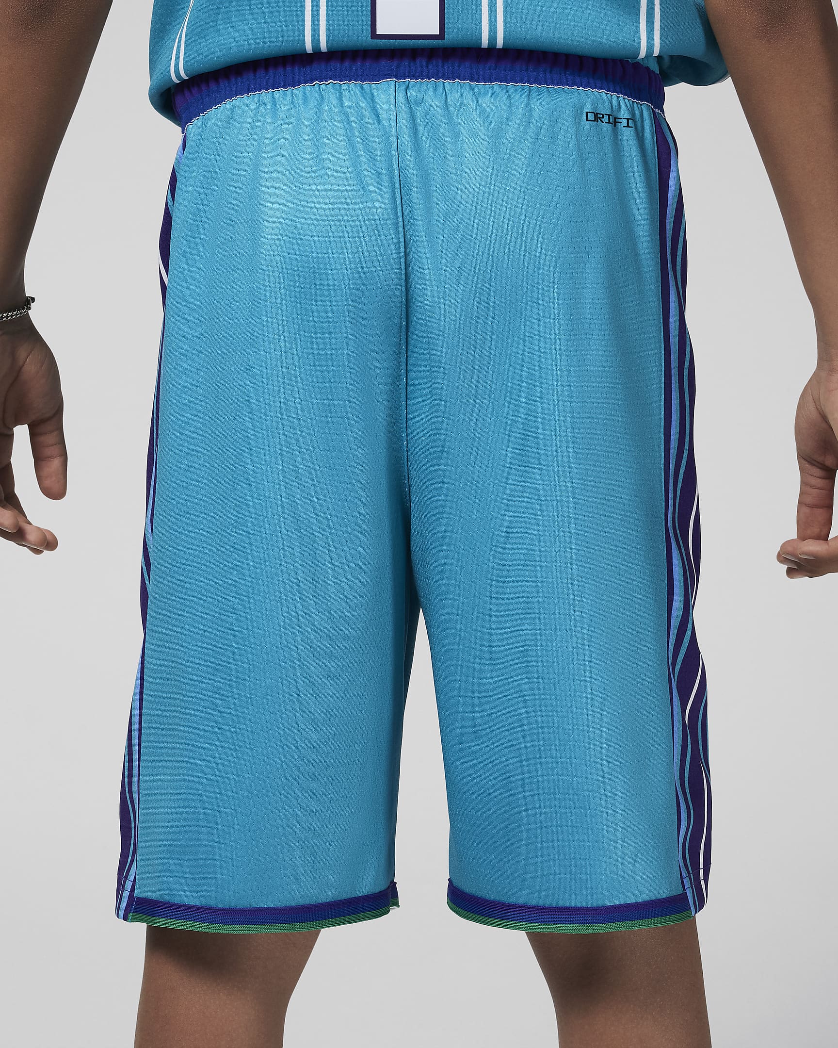 Calções NBA Swingman Jordan Dri-FIT Charlotte Hornets 2023/24 Hardwood Classics Júnior (Rapaz) - Rapid Teal