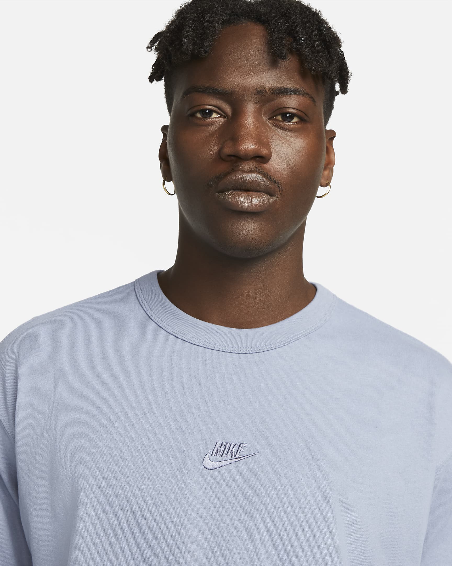 Nike Sportswear Premium Essentials Men's T-Shirt. Nike HU