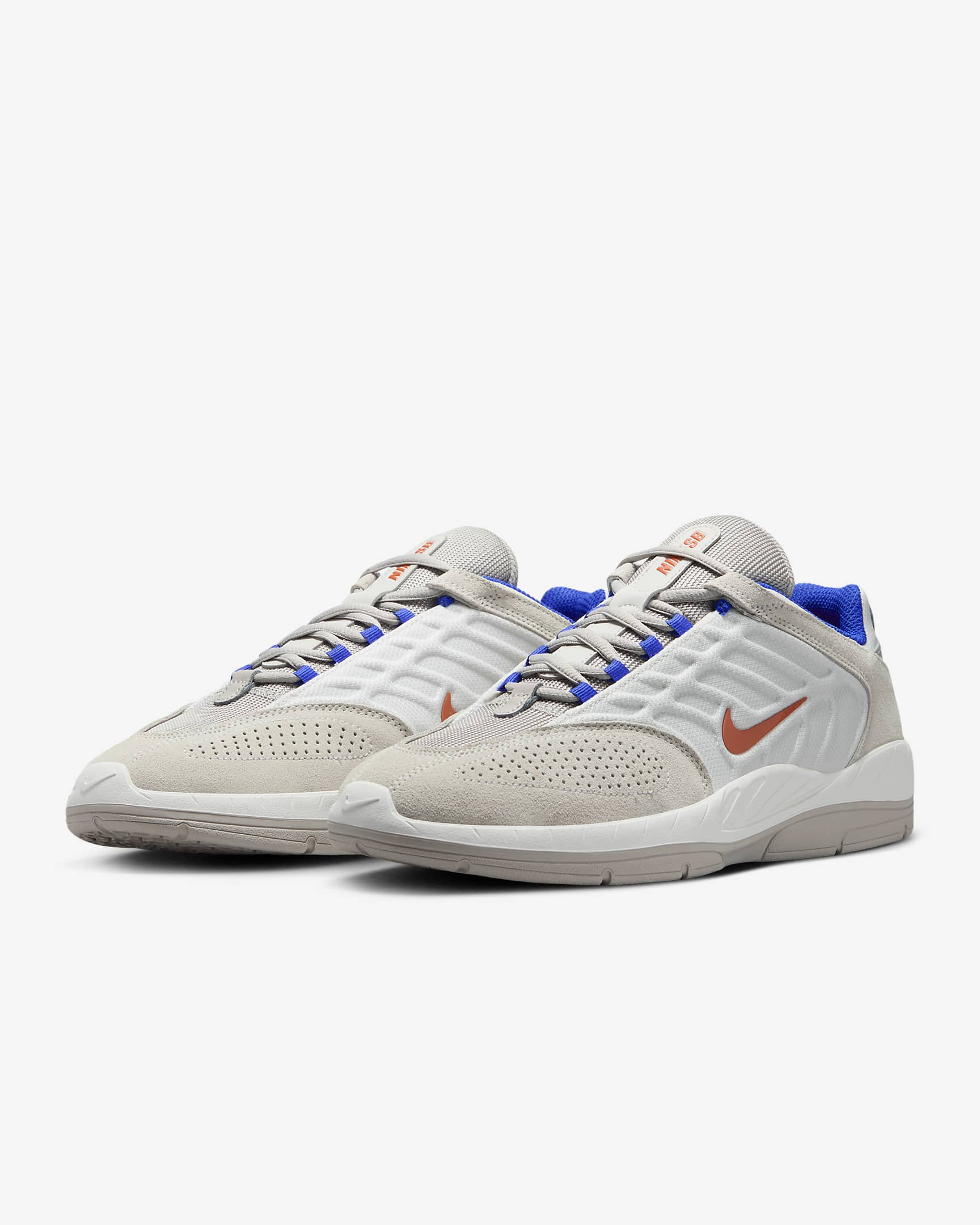 Tenis para hombre Nike SB Vertebrae - Blanco cumbre/Tinte platino/Mena de hierro claro/Arcilla cósmico