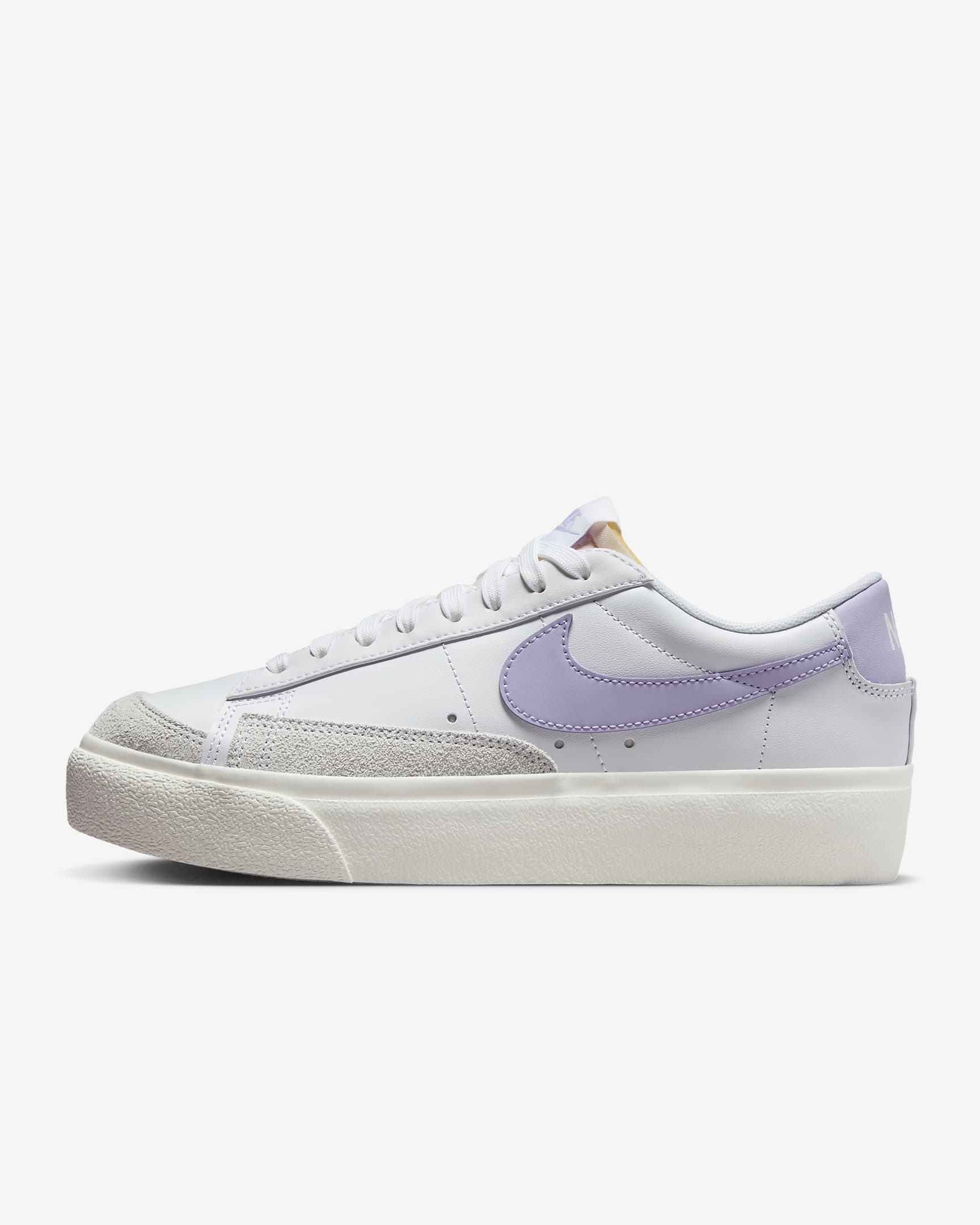 Nike Blazer 低筒厚底女鞋 - 白色/Sail/Lilac Bloom