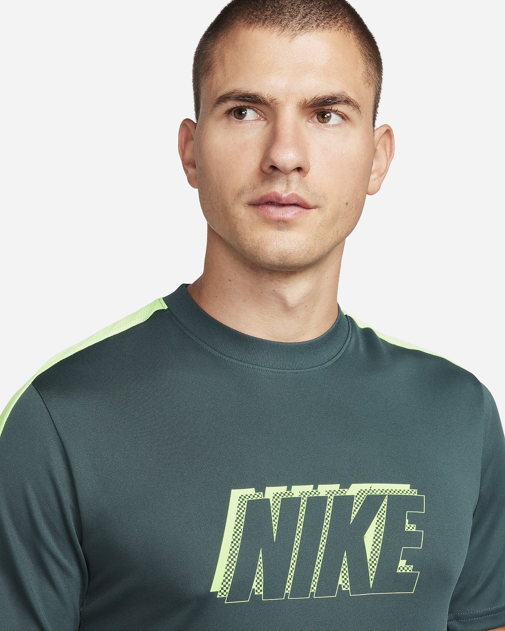 Nike Academy Men's Dri-FIT Short-Sleeve Football Top. Nike LU