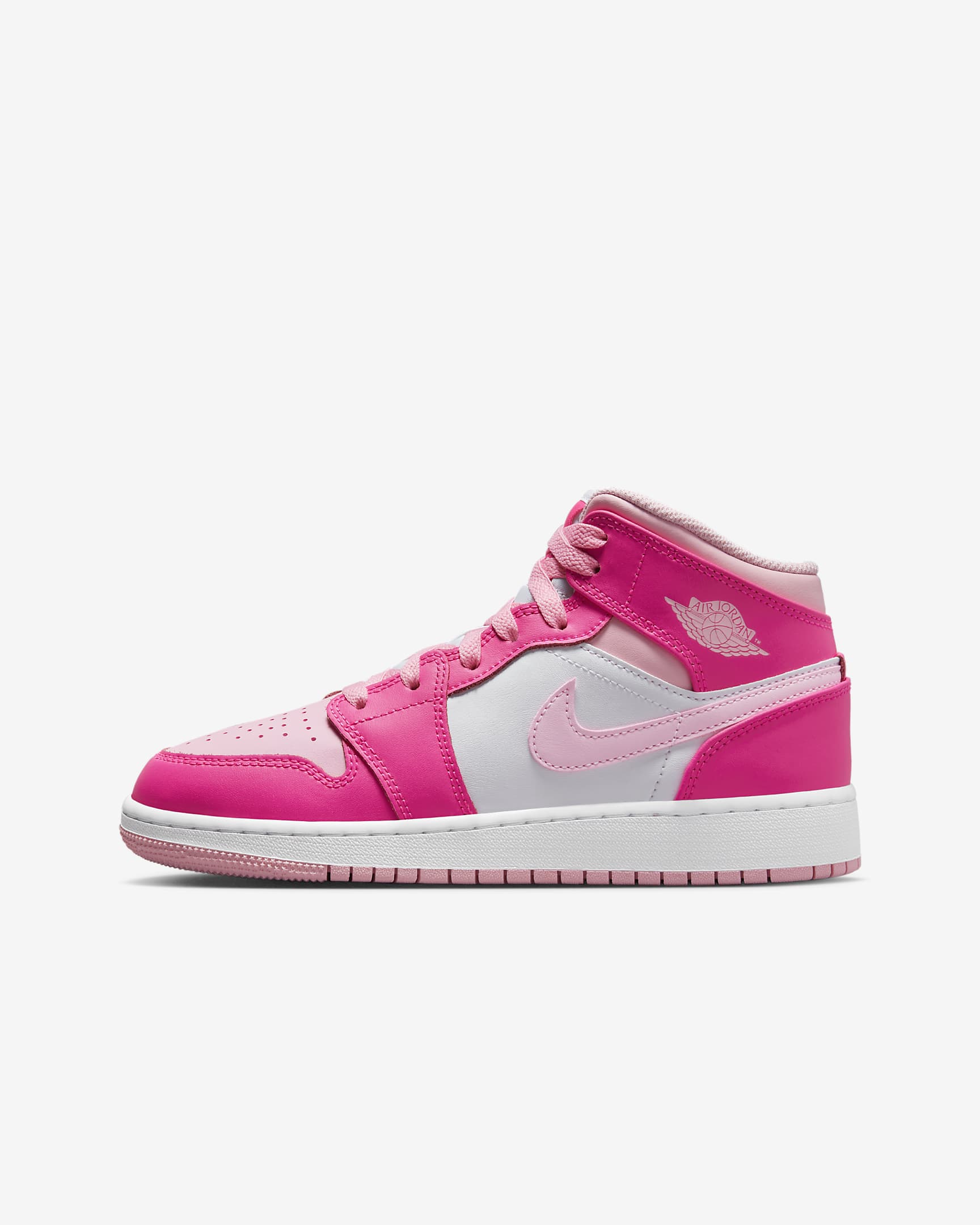 Air Jordan 1 Mid Older Kids' Shoes. Nike IL