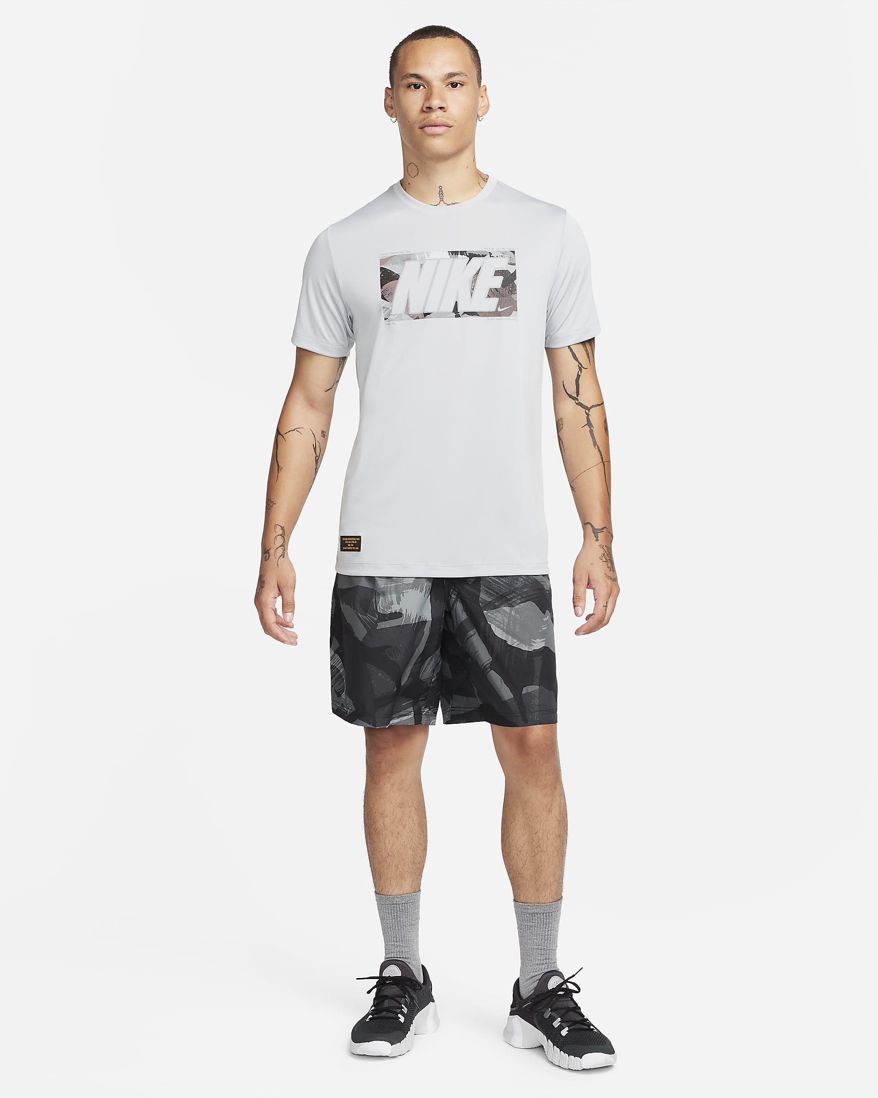 Nike Men's Dri-FIT Fitness T-Shirt. Nike AU