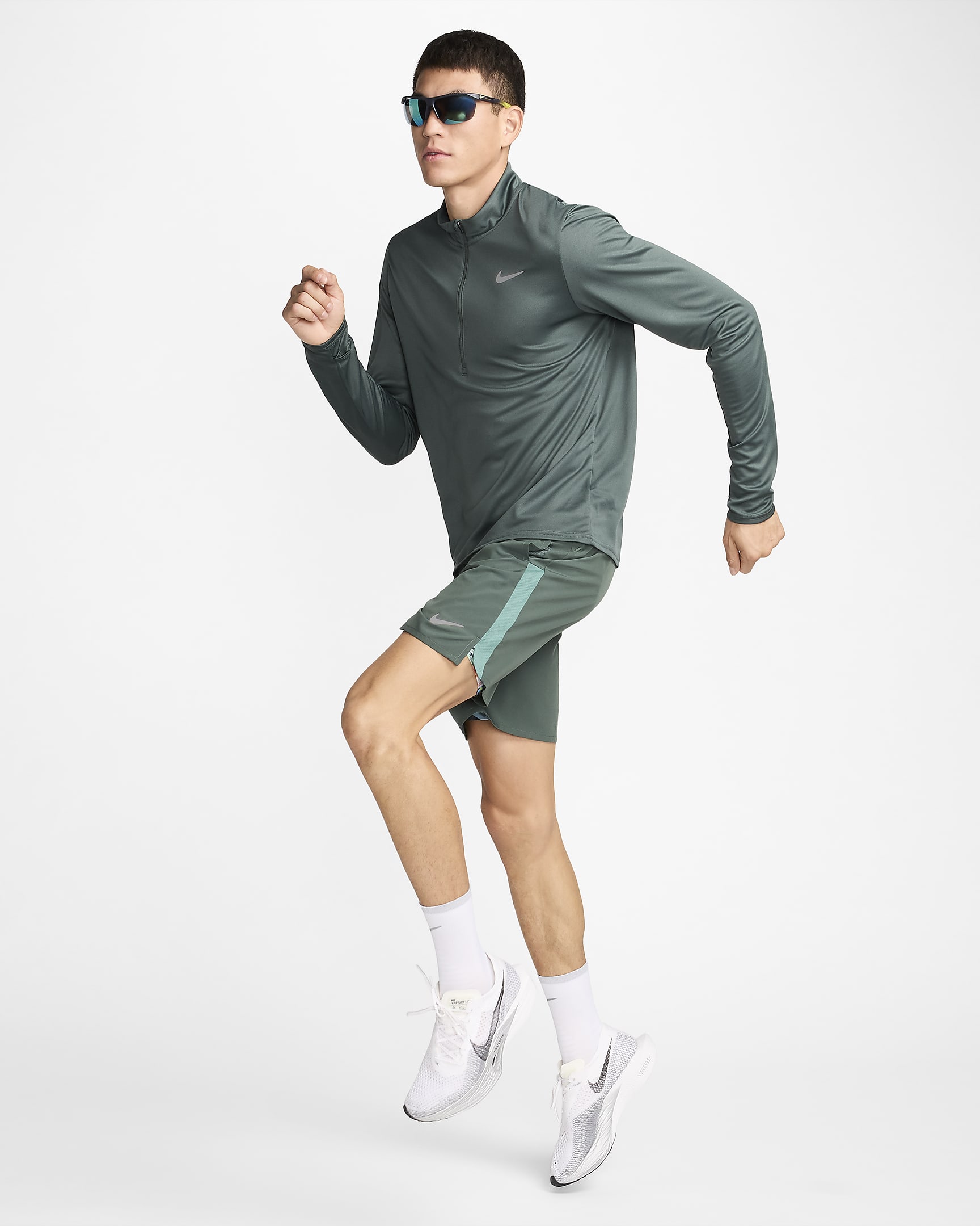 Short de running avec sous-short intégré 18 cm Dri-FIT Nike Challenger pour homme - Vintage Green/Bicoastal/Noir