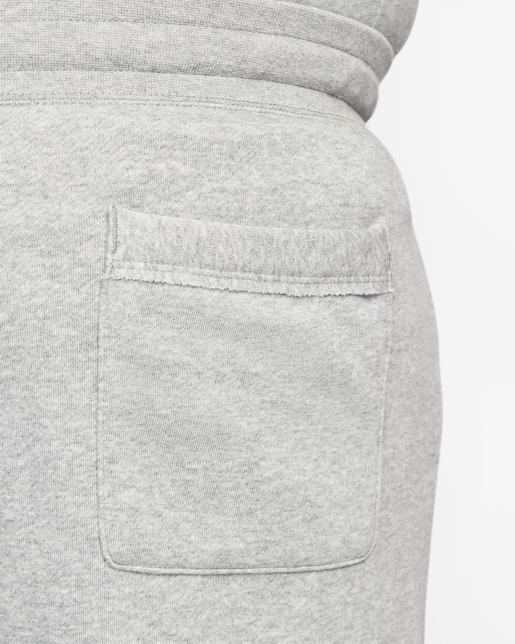 Short en molleton Nike Club Alumni pour homme - Dark Grey Heather/Blanc/Blanc