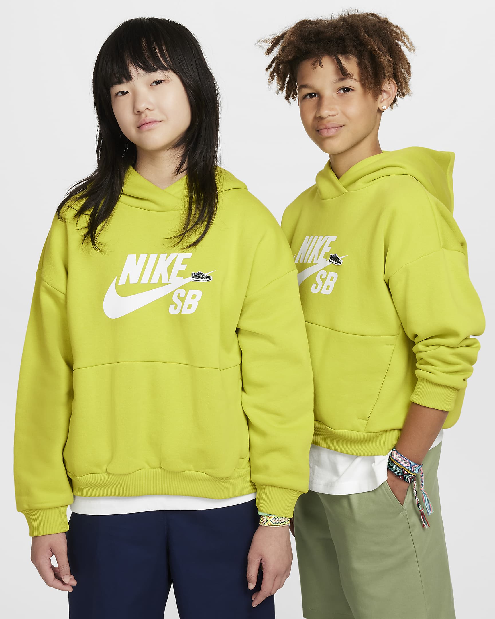 Nike SB Icon Fleece EasyOn Older Kids' Oversized Pullover Hoodie - Bright Cactus/White