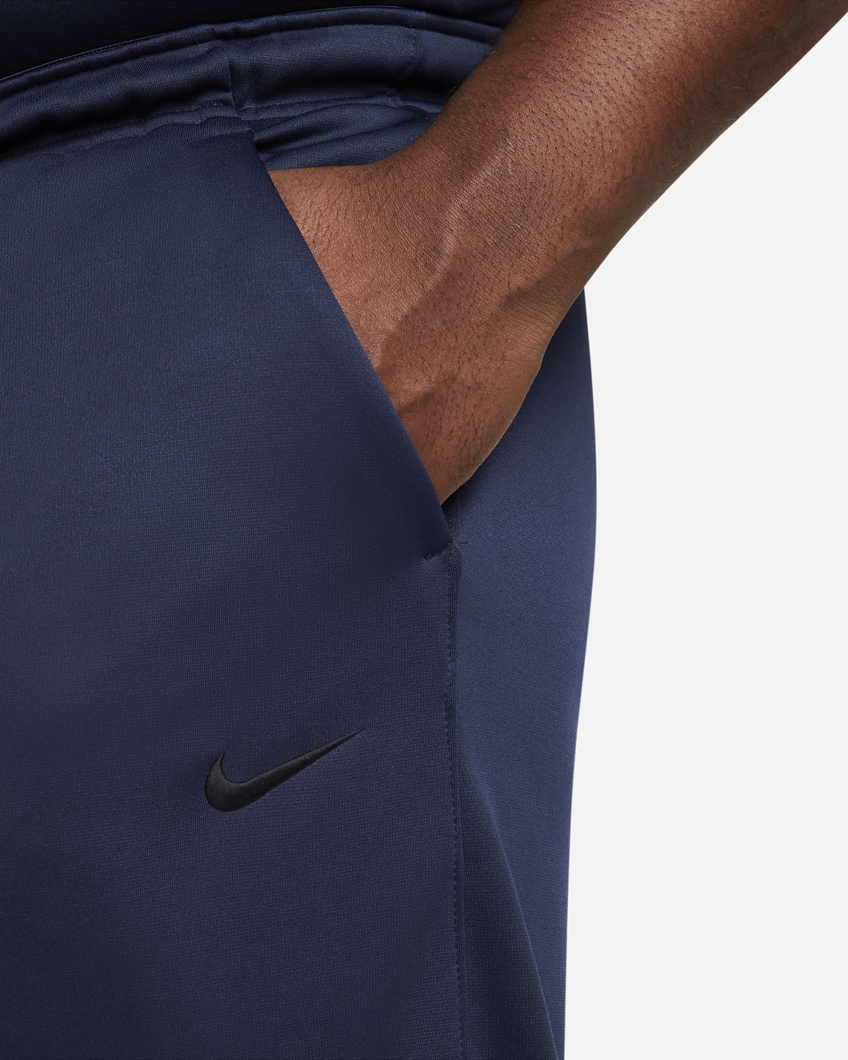 Nike Therma Men's ThermaFIT Tapered Fitness Trousers. Nike AT