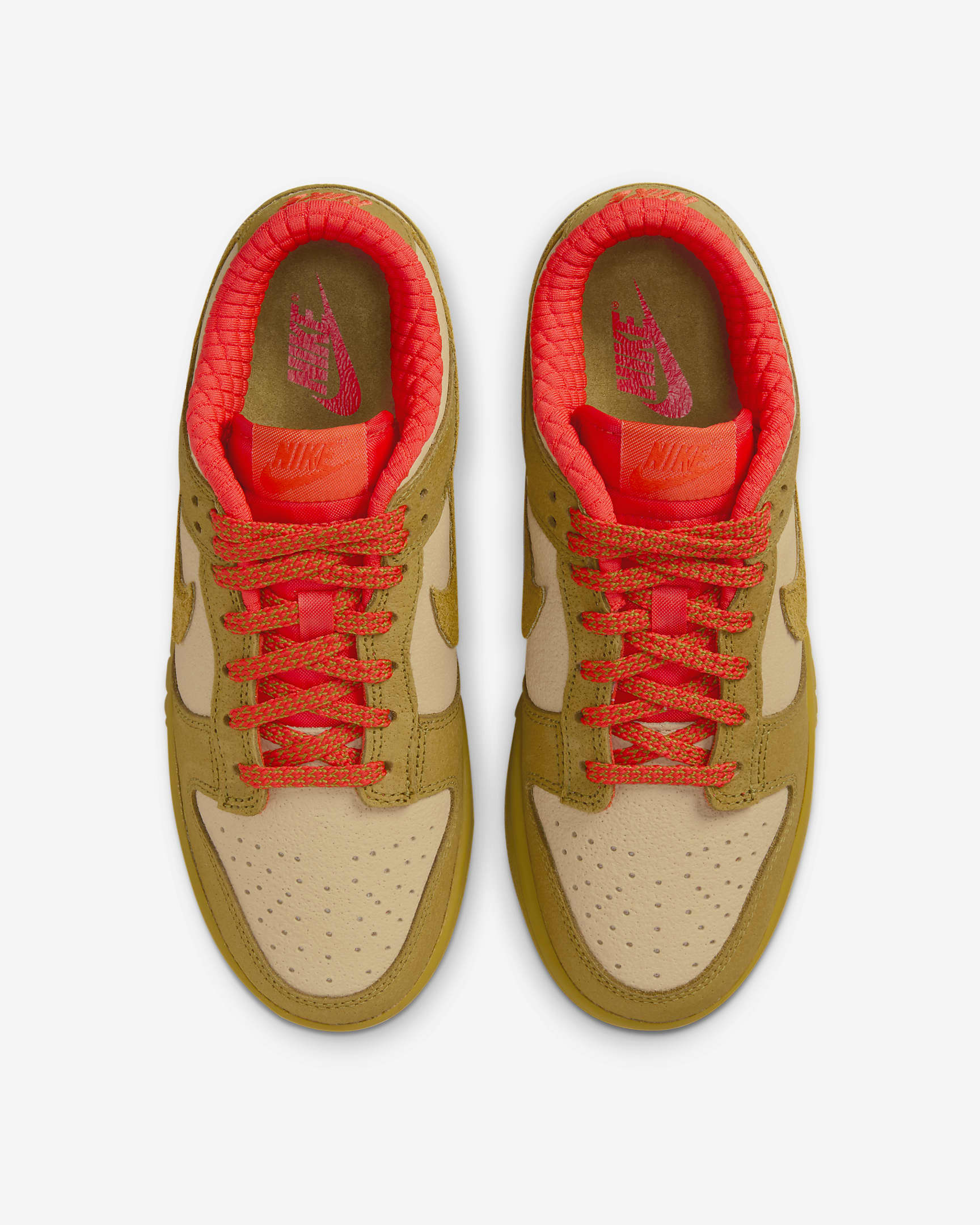 Calzado para mujer Nike Dunk Low - Sésamo/Rojo picante/Broncino