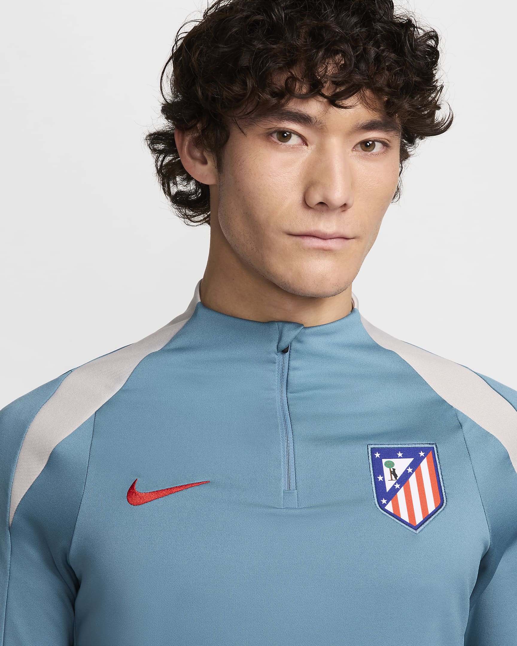 Atlético Madrid Strike Camiseta de entrenamiento de fútbol Nike Dri-FIT - Hombre - Noise Aqua/Light Iron Ore/Carmesí claro