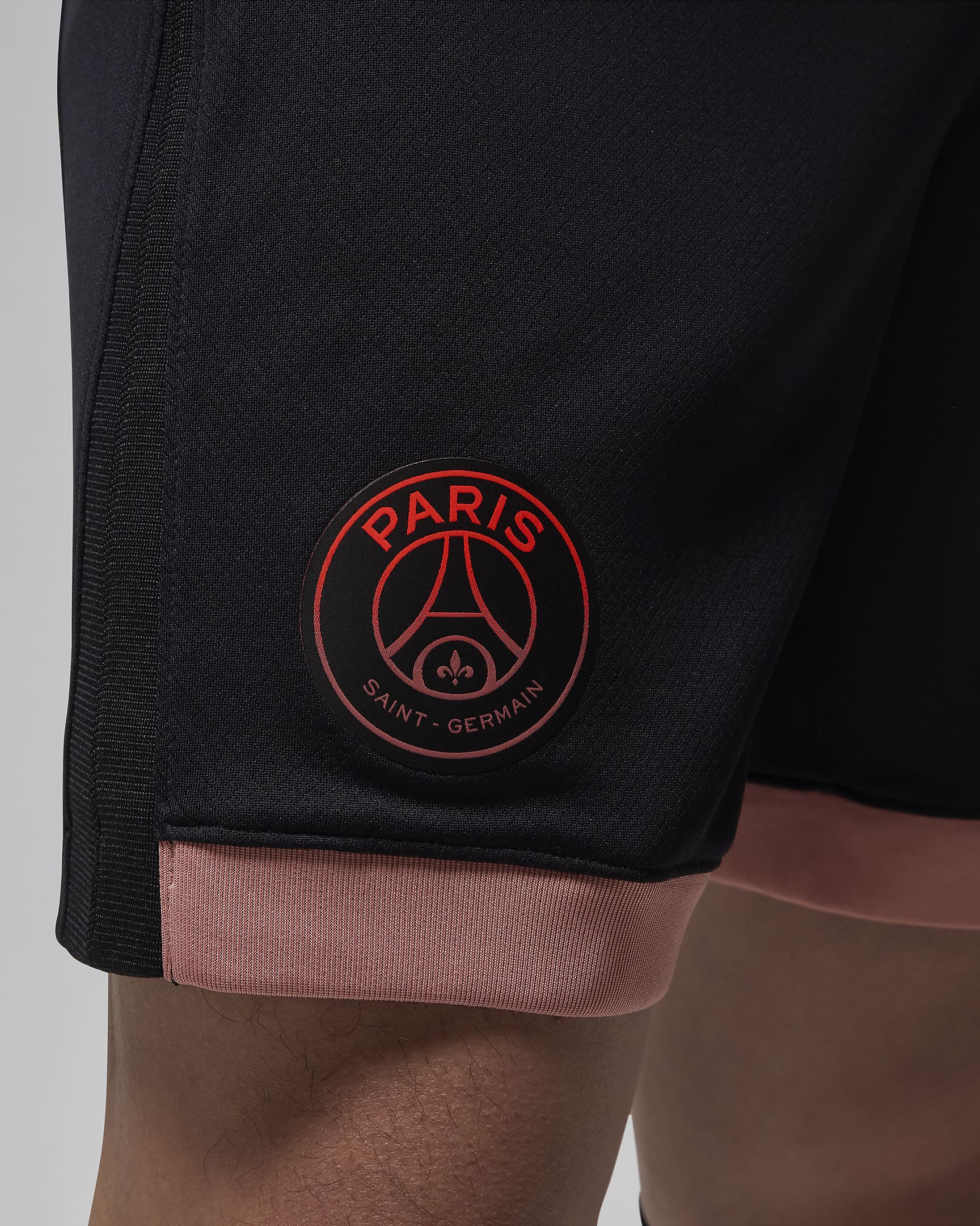 Paris Saint-Germain 2024/25 Stadium Third Jordan Dri-FIT Replica-fodboldshorts til mænd - sort/Rust Pink/Rust Pink