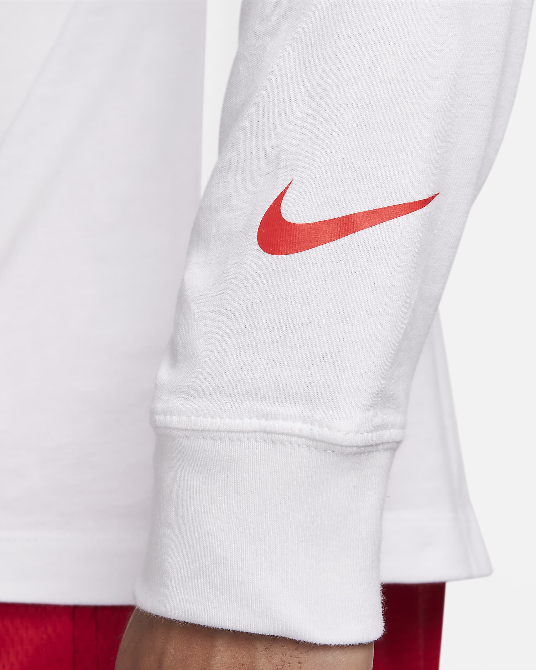 LeBron Men's Long-Sleeve T-Shirt. Nike SK