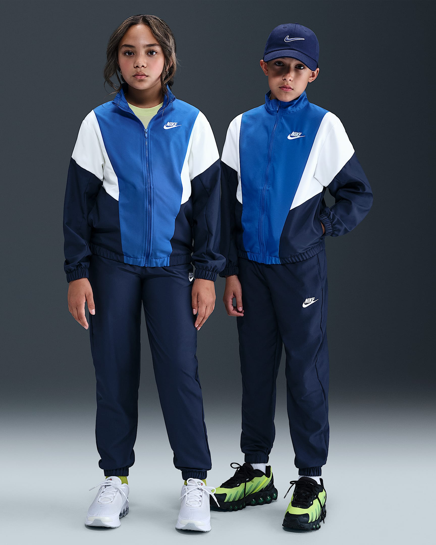 Nike Sportswear vevd tracksuit til store barn - Midnight Navy/Game Royal/Hvit/Hvit