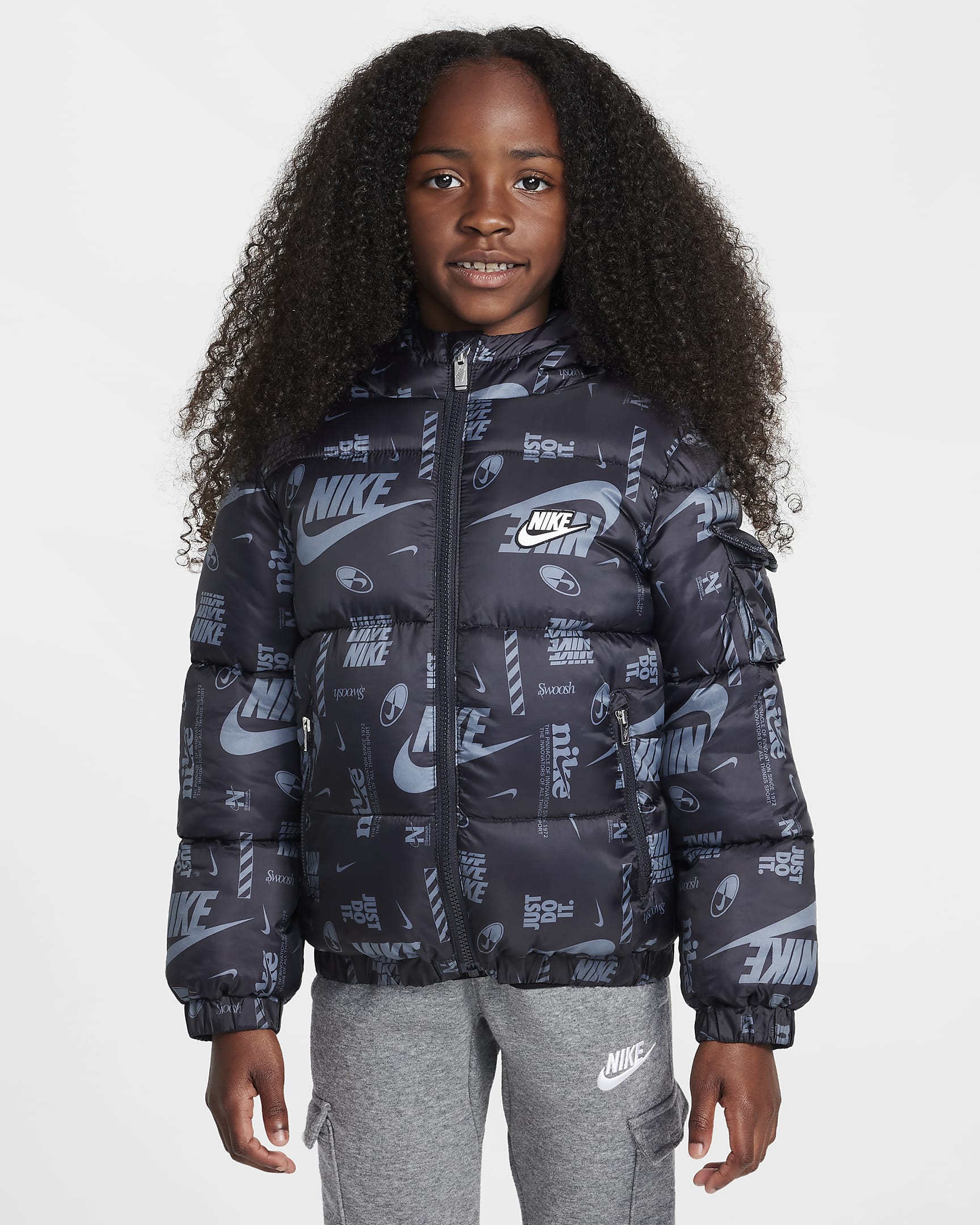 Nike DNA Puffer-Jacke mit Logo (jüngere Kinder) - Schwarz