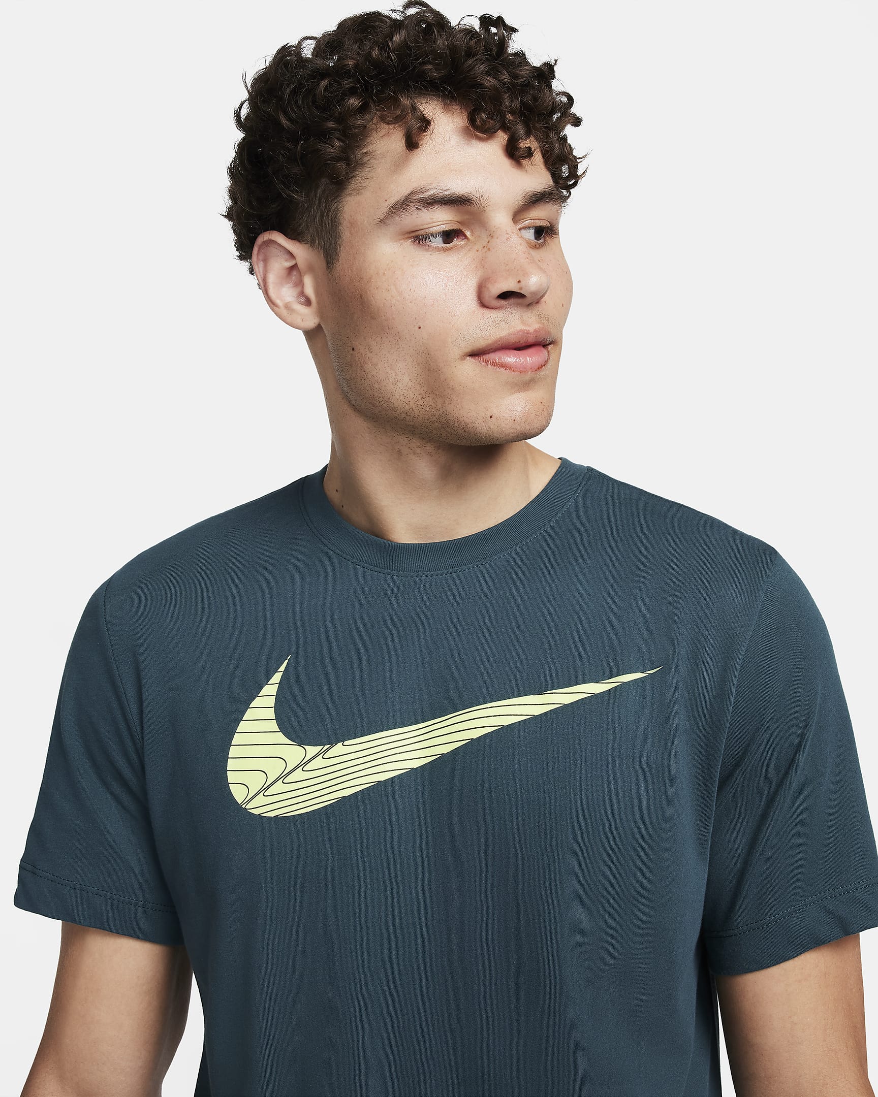 Nike DriFIT Men's Fitness TShirt.