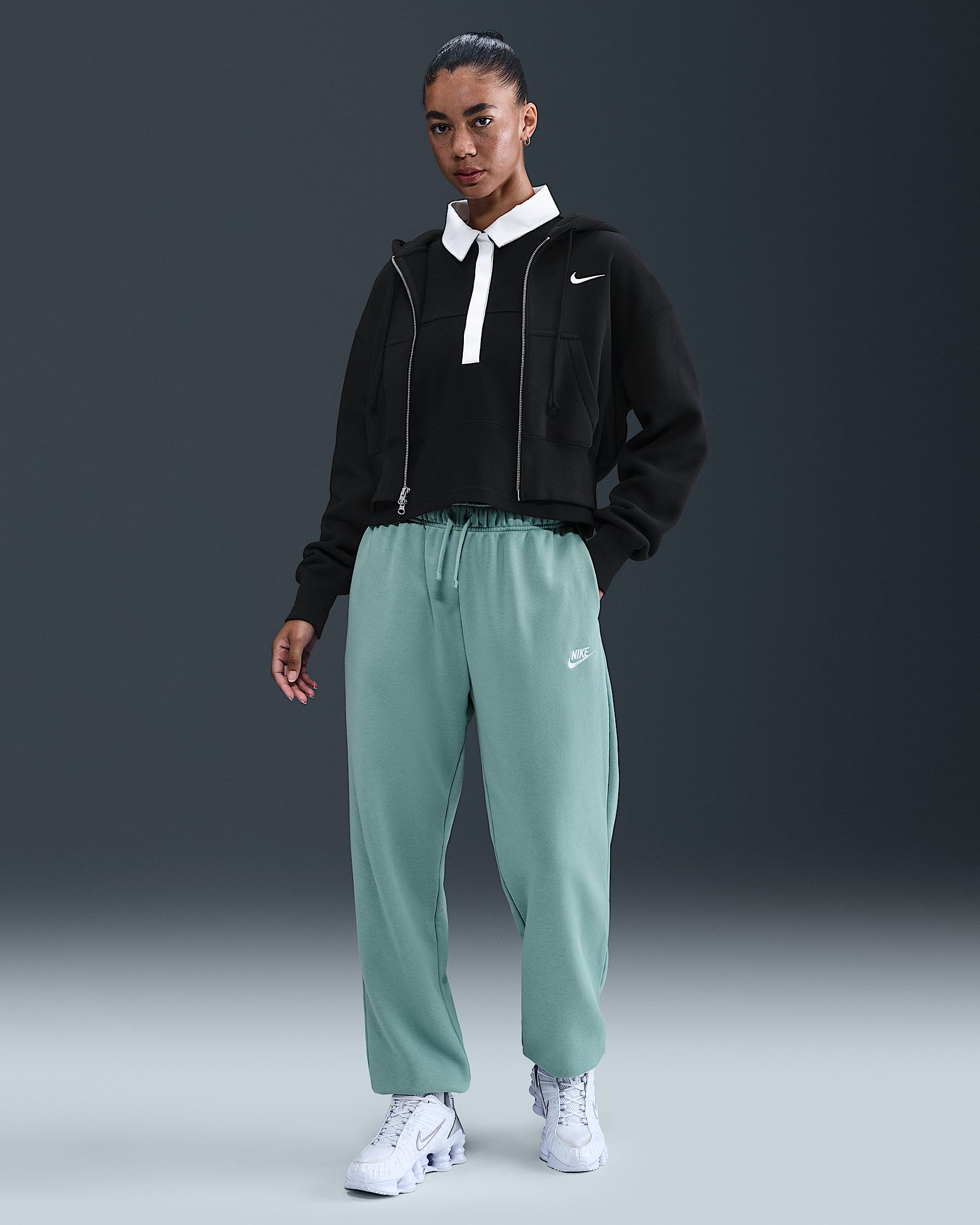 Nike Sportswear Club Fleece Women's Mid-Rise Oversized Sweatpants - Cannon/White