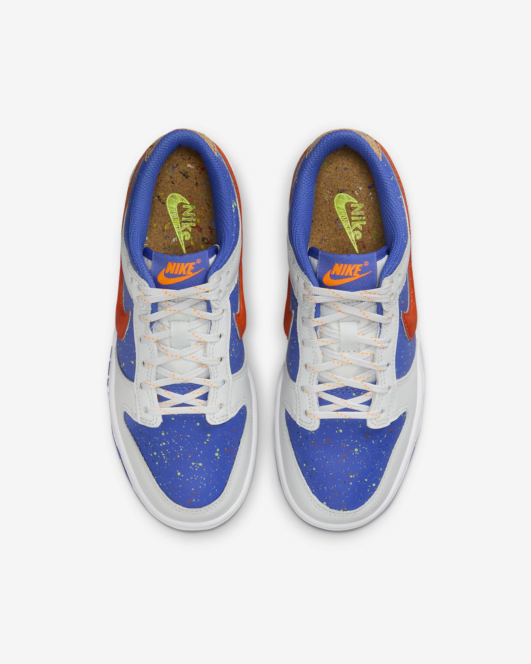 Tenis para niños grandes Nike Dunk Low - Polvo fotón/Azul astronómico/Volt/Naranja total