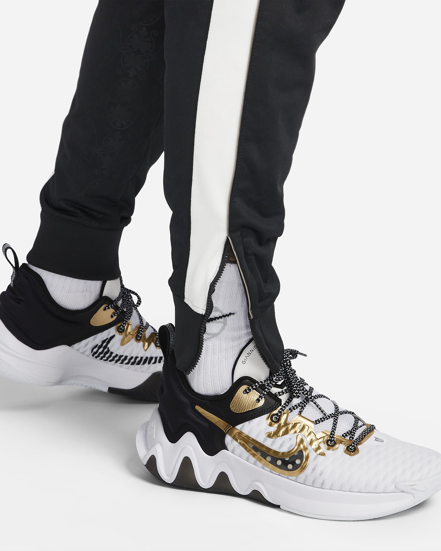 giannis pants