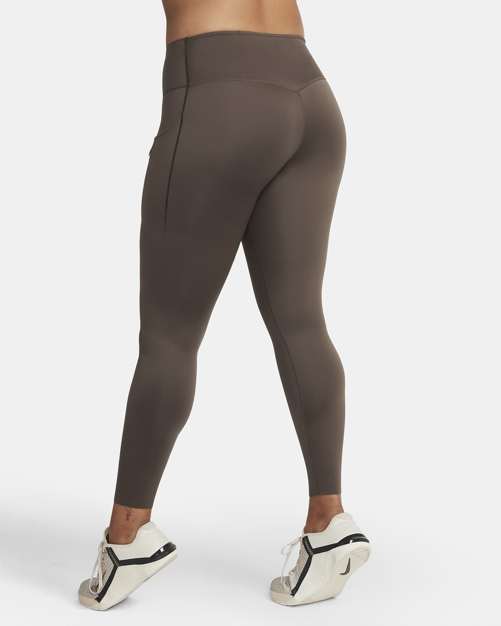 Legging taille mi-haute à maintien supérieur et coupe longue avec poches Nike Go pour femme - Baroque Brown/Noir