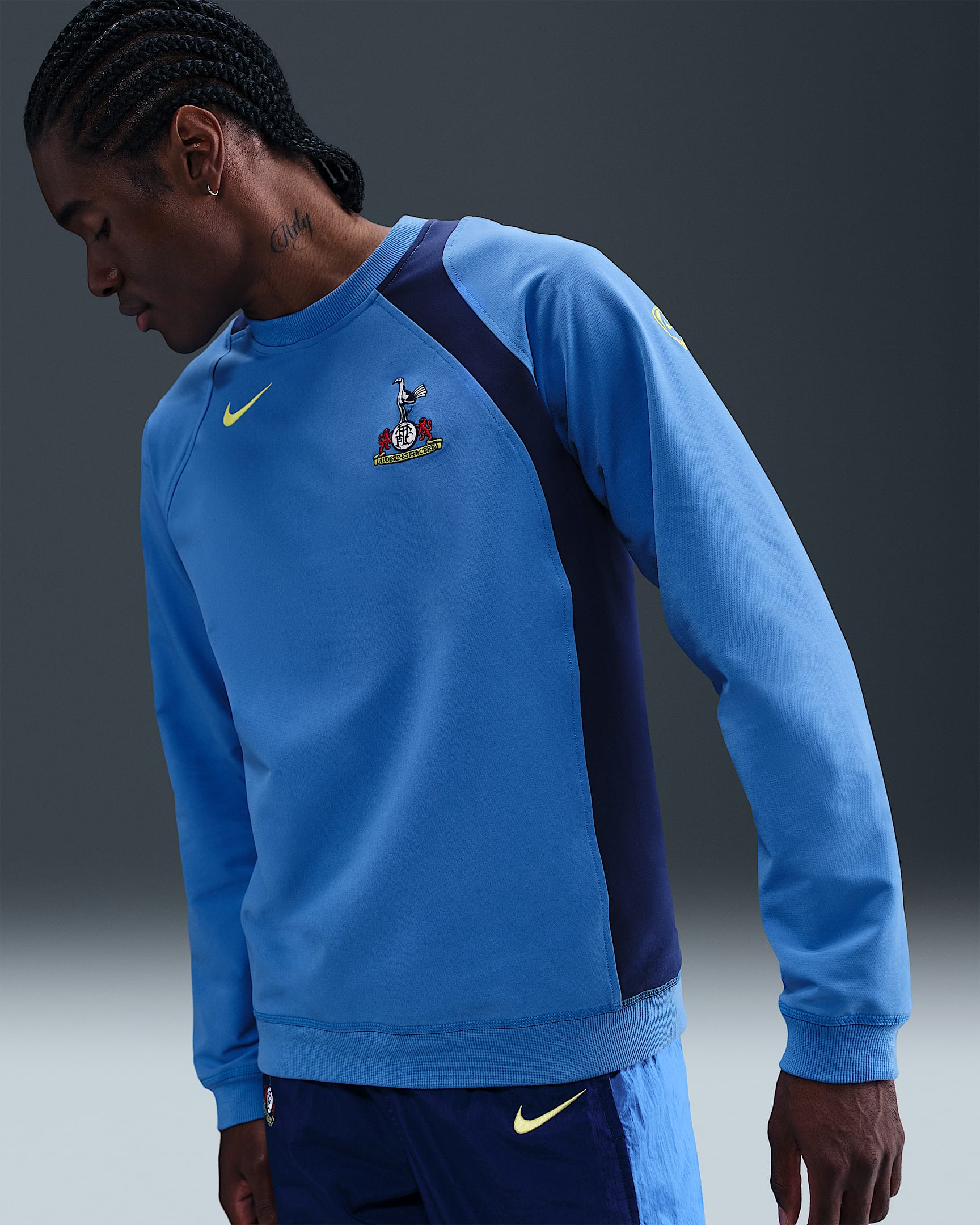 Tottenham Hotspur Third Men's Nike Total 90 Soccer Crew-Neck Top - Pacific Blue/Blue Void/Dynamic Yellow