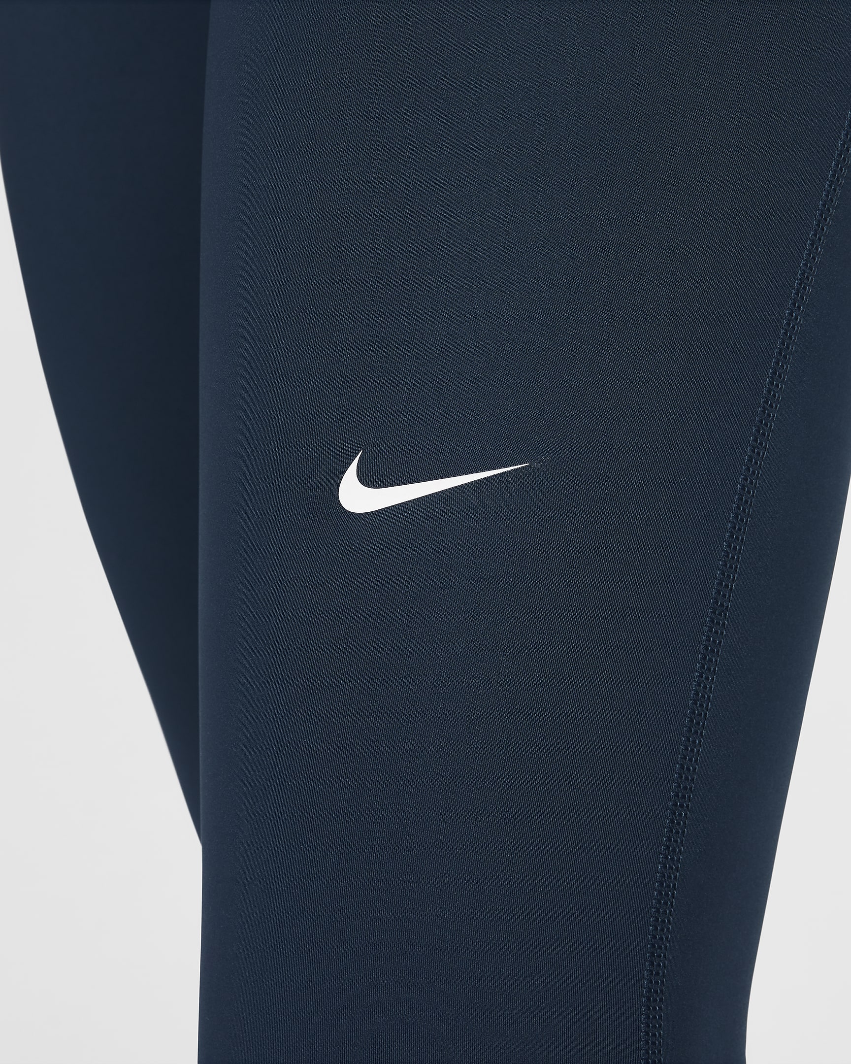 Leggings Nike Pro med mellanhög midja och meshpaneler för kvinnor - Armory Navy/Svart/Vit