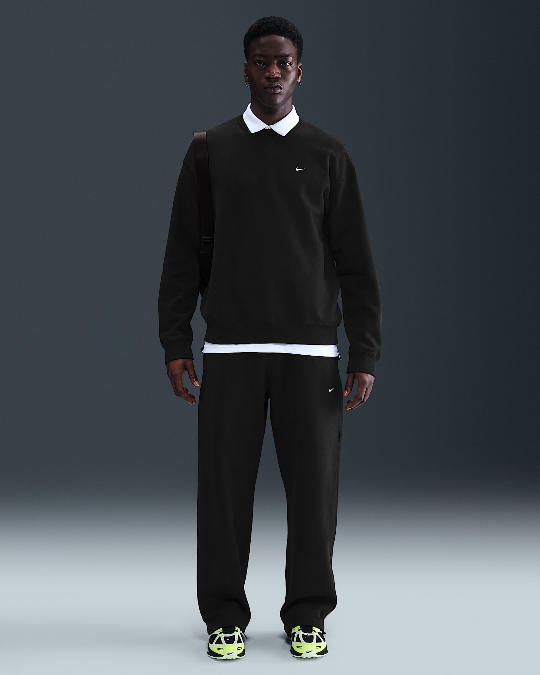 Nike Solo Swoosh Men's Fleece Open-Hem Trousers - Black/Black/White