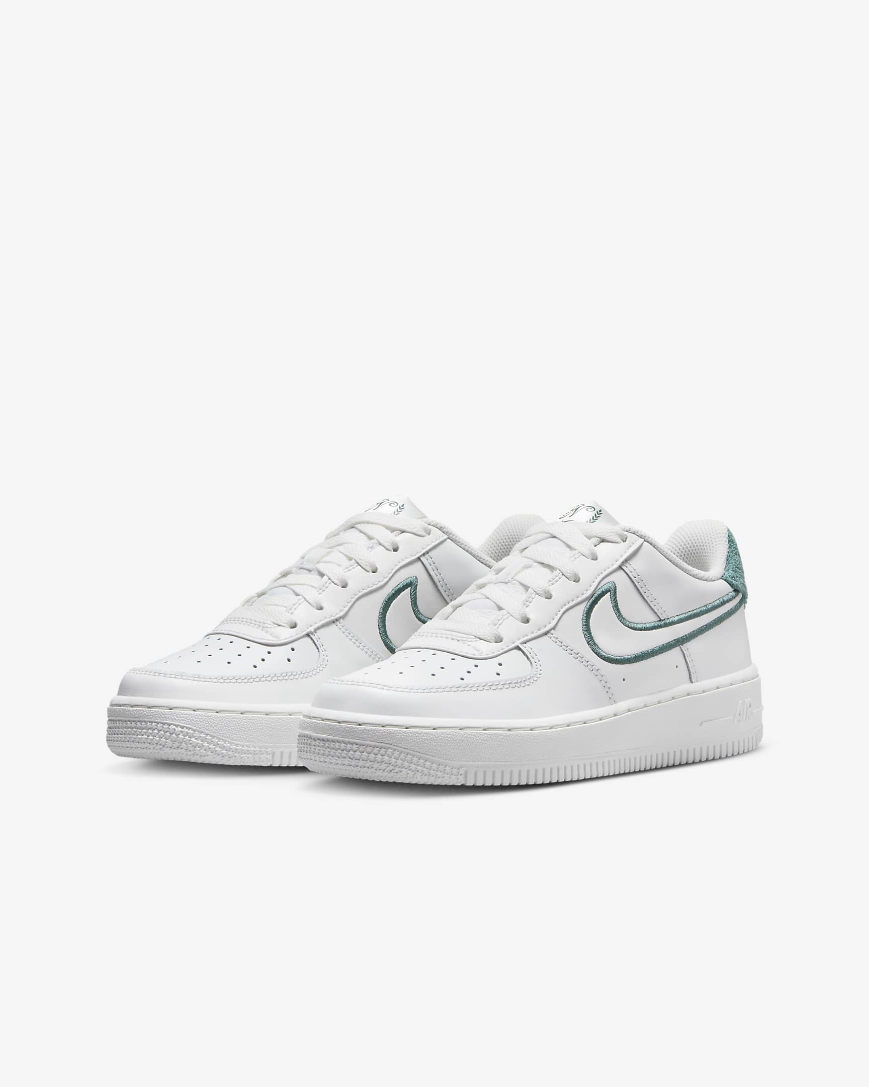 Bota Nike Air Force 1 LV8 3 pro větší děti - Summit White/Bicoastal/Summit White