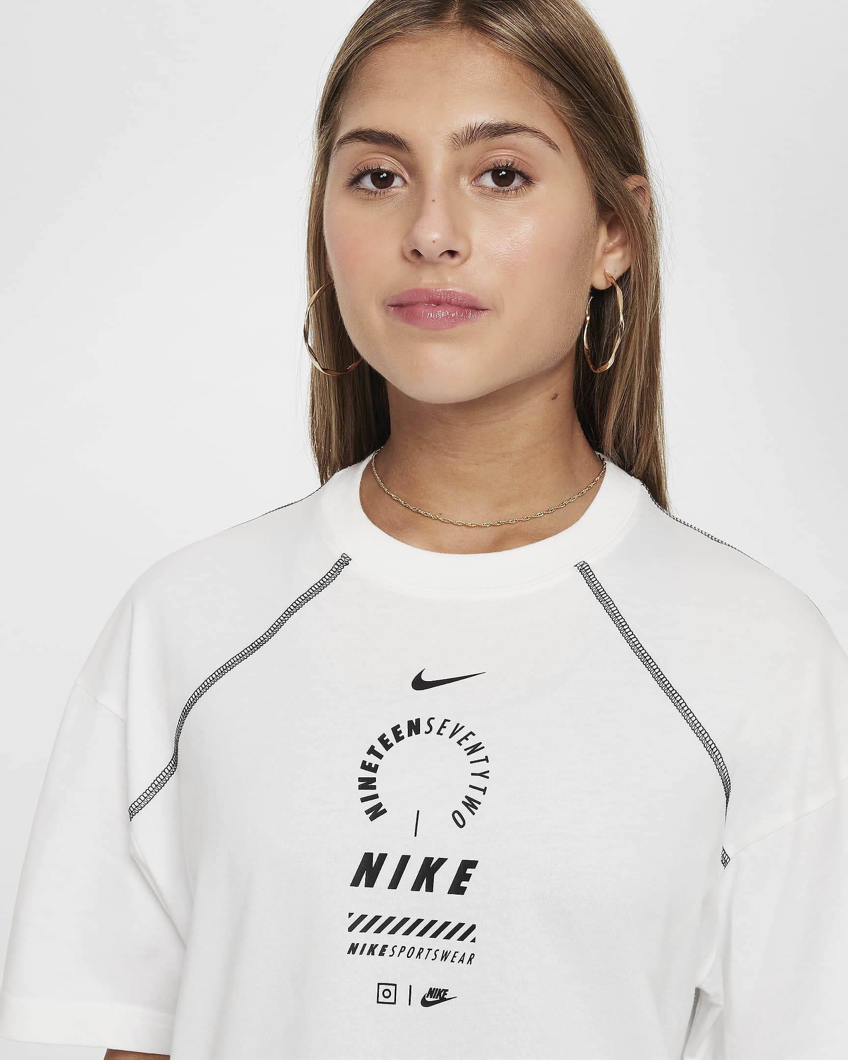 Nike Sportswear extragroßes T-Shirt für ältere Kinder (Mädchen) - Weiß