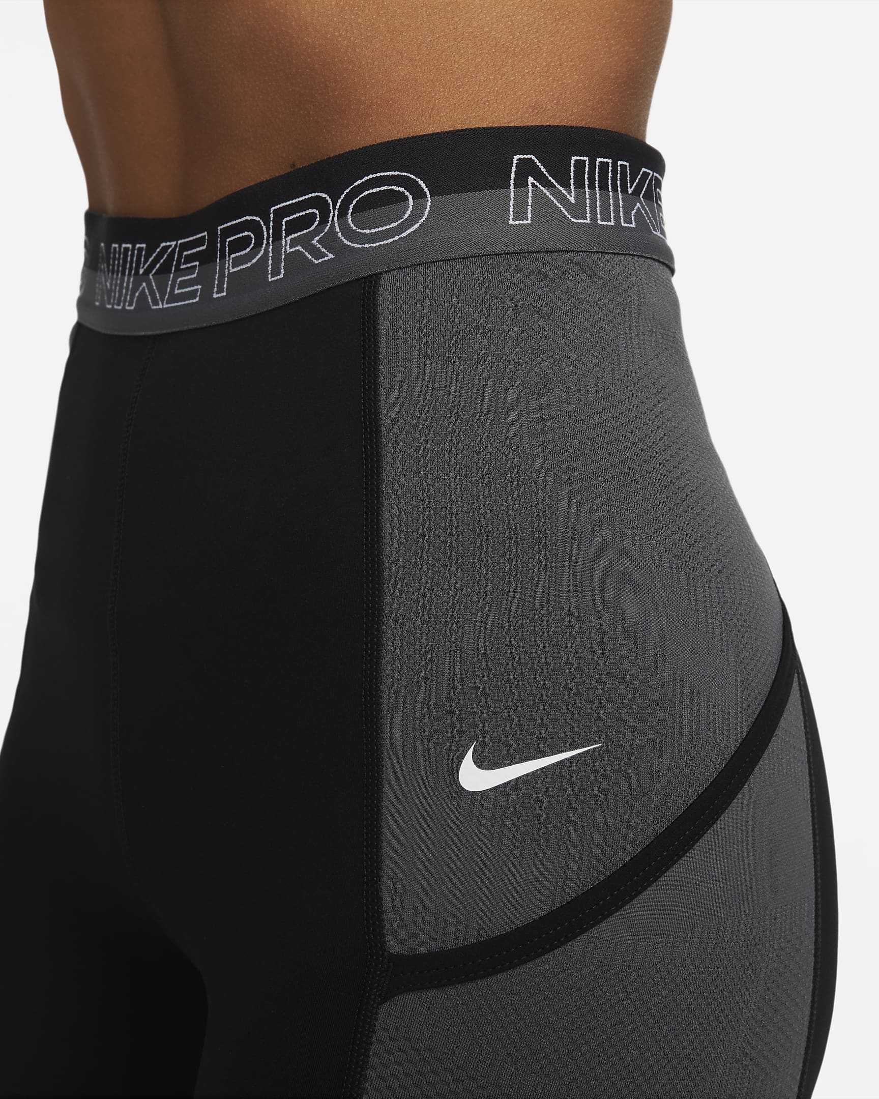 Nike Pro Women's HighWaisted 7/8 Training Leggings with Pockets. Nike AU