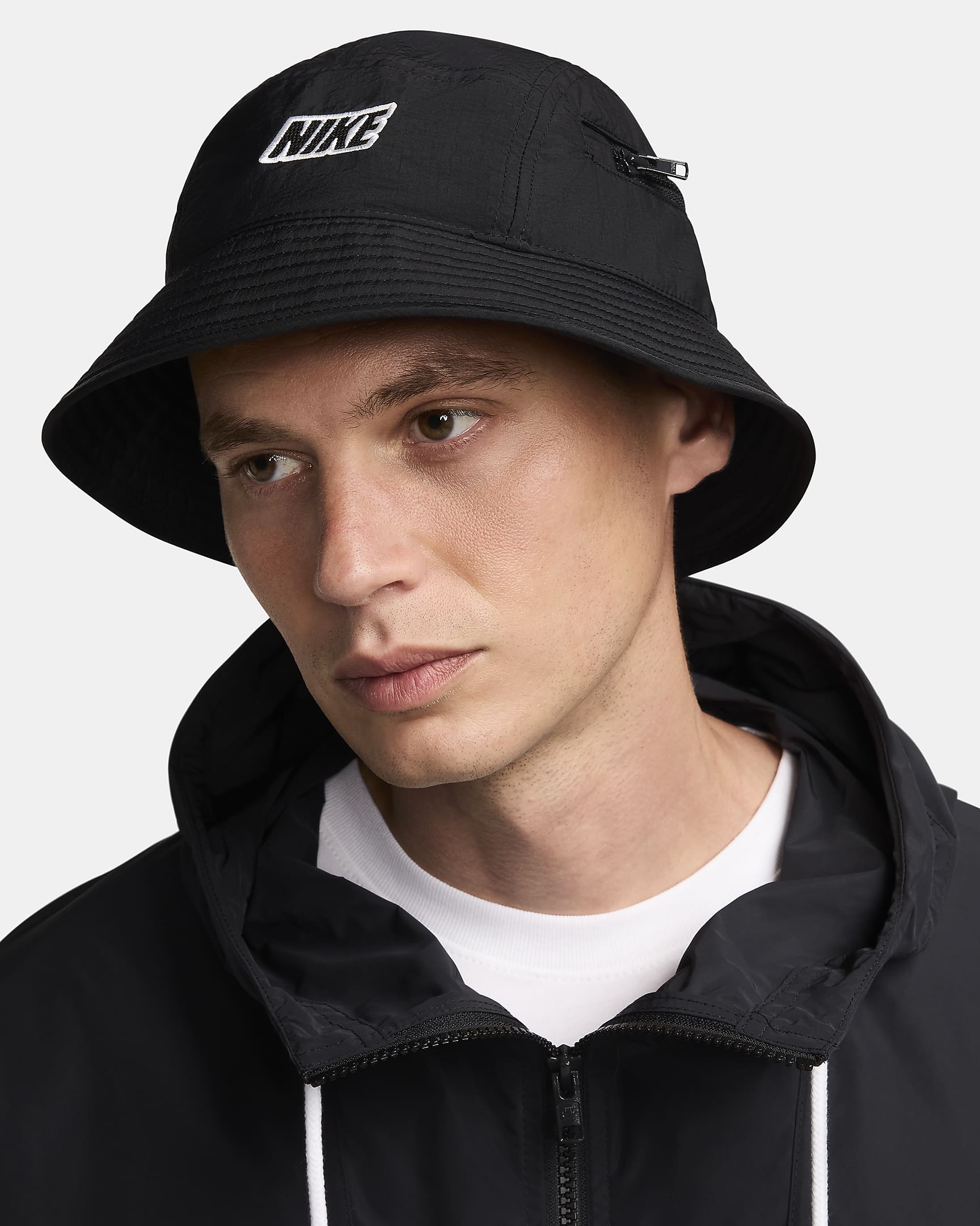 Gorro tipo pescador Nike Apex - Negro/Blanco cumbre