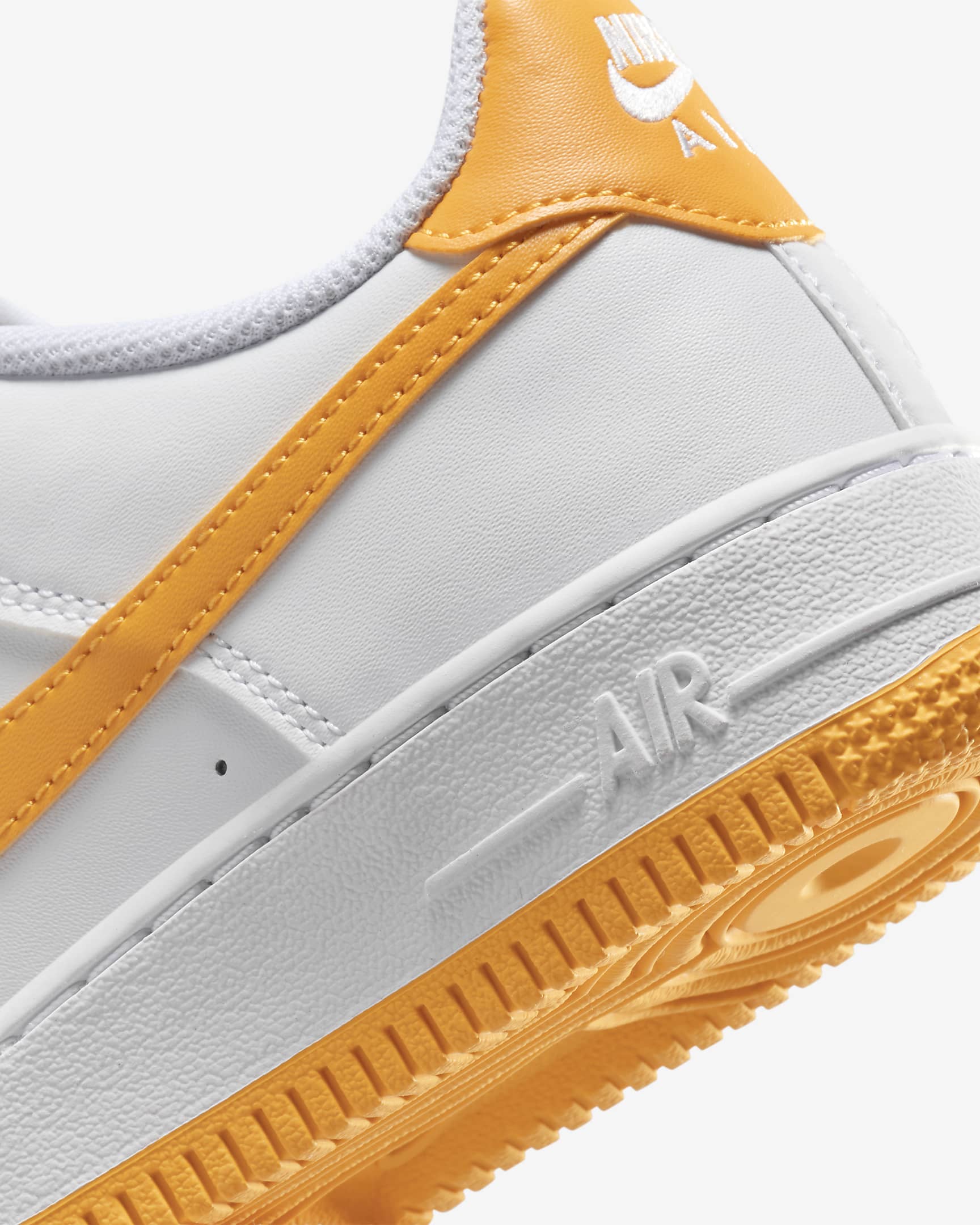 Nike Air Force 1 Older Kids' Shoes - White/White/University Gold