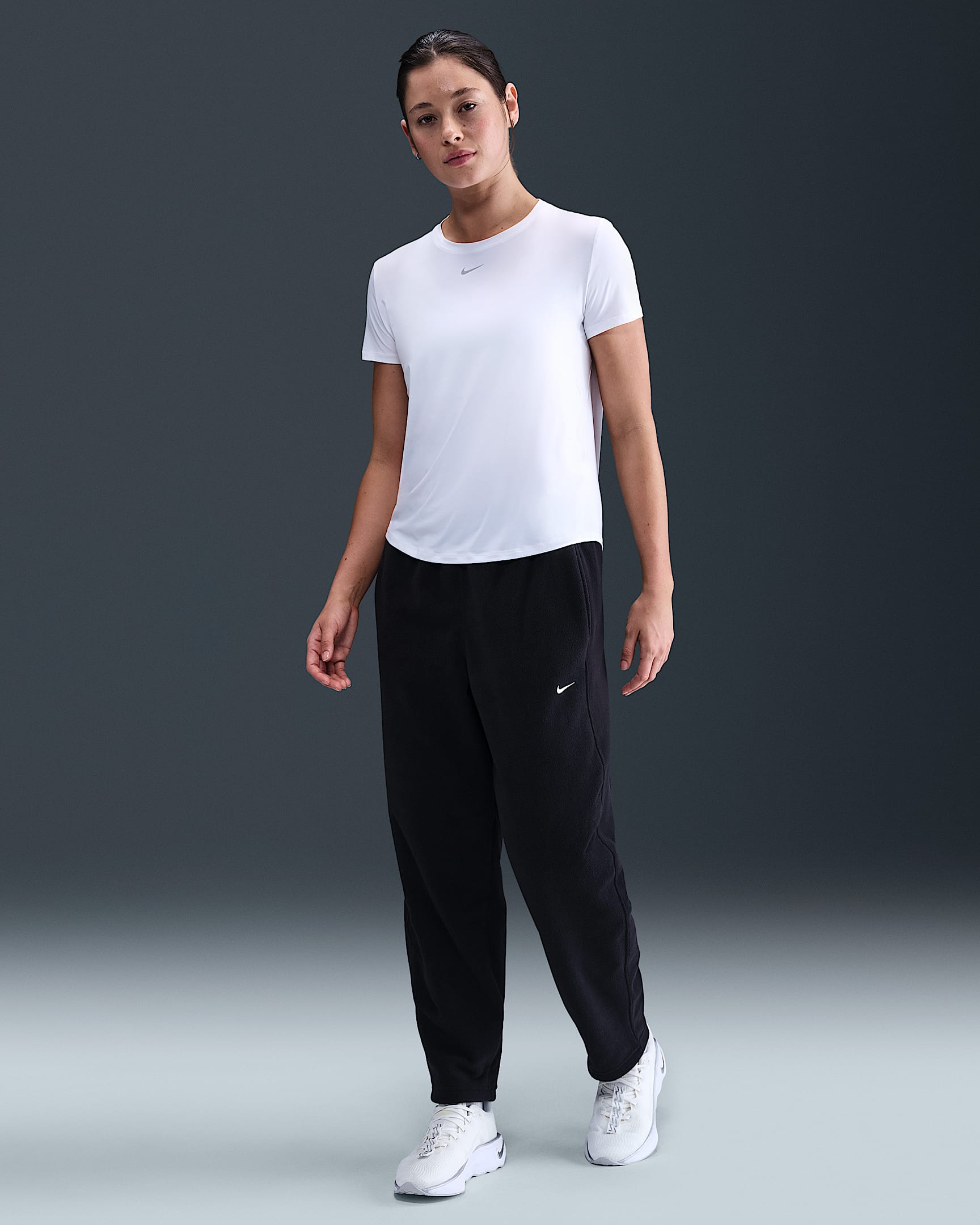 Pants de tejido Fleece Therma-FIT de tiro medio para mujer Nike One - Negro/Blanco