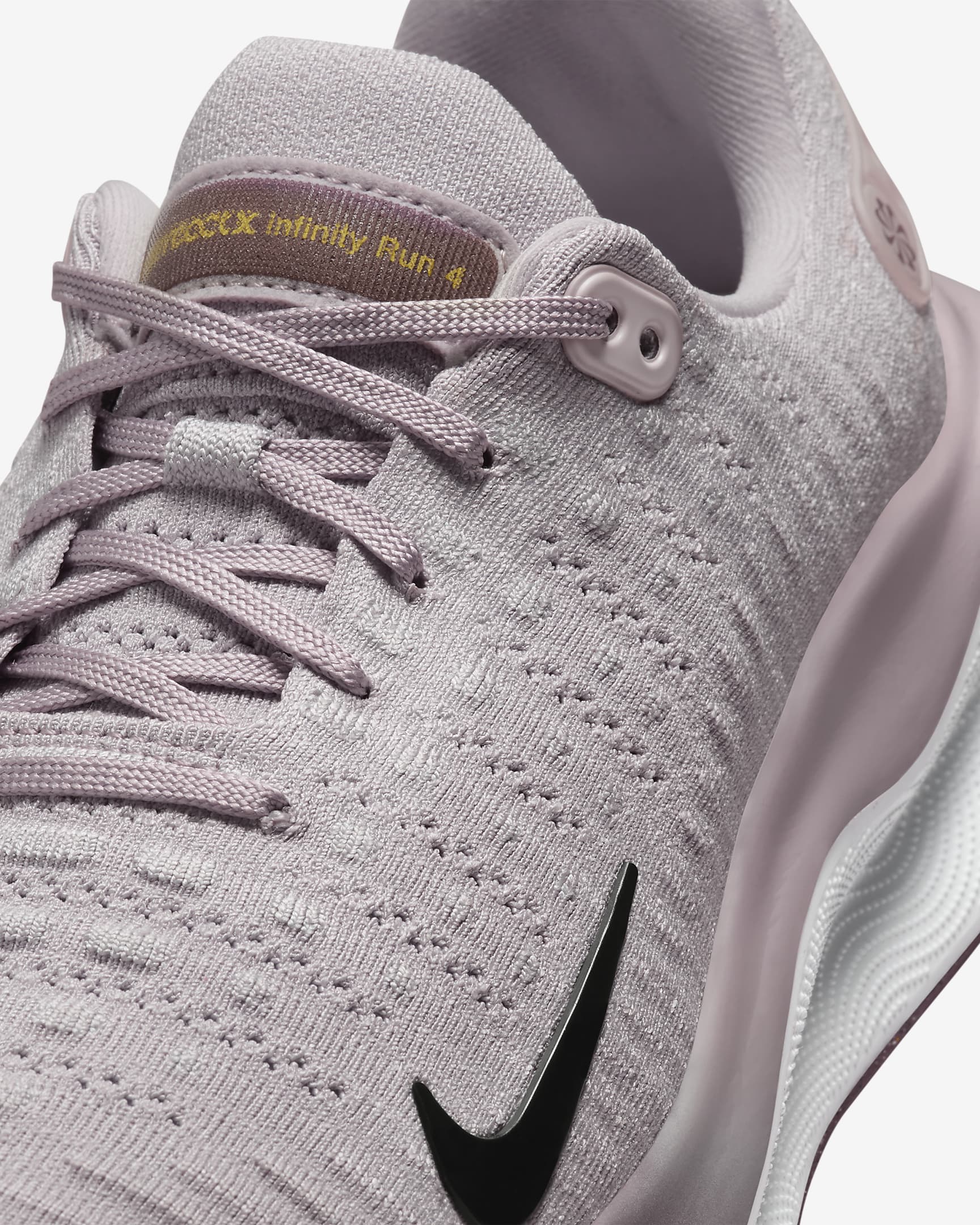 Nike InfinityRN 4 女款路跑鞋 - Platinum Violet/Smokey Mauve/Saturn Gold/黑色