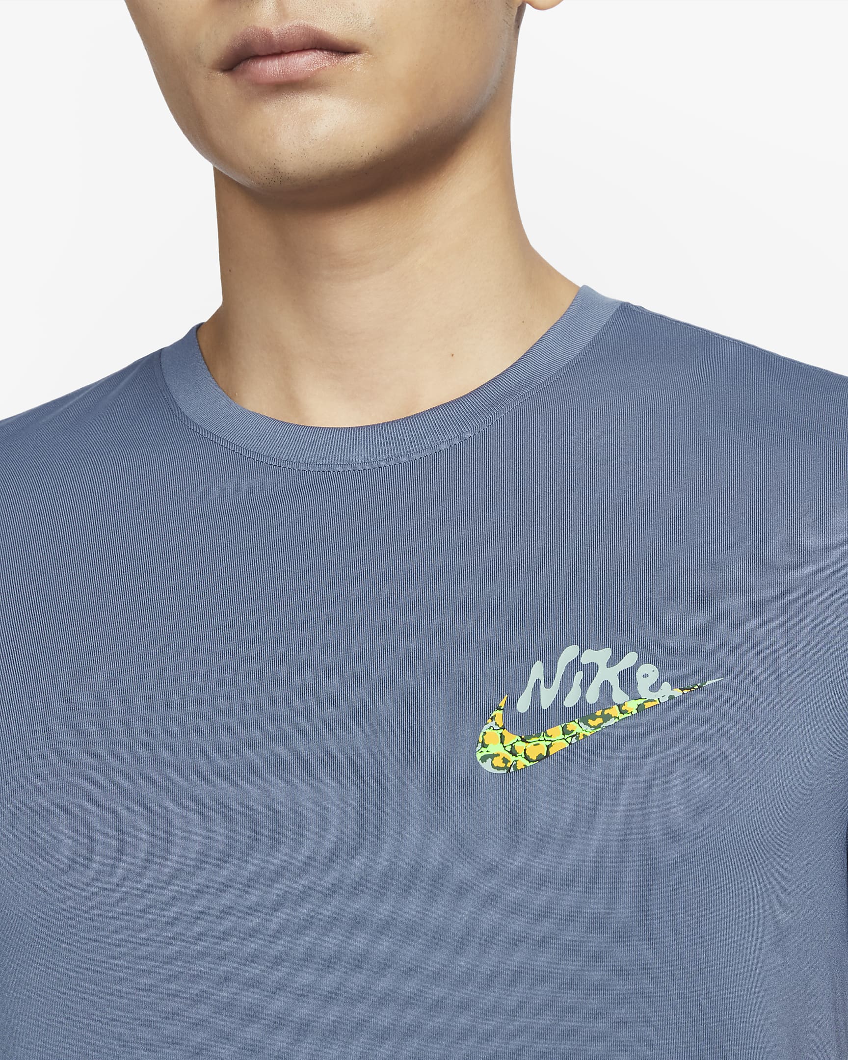 Nike Dri-FIT Men's Fitness T-Shirt. Nike ID