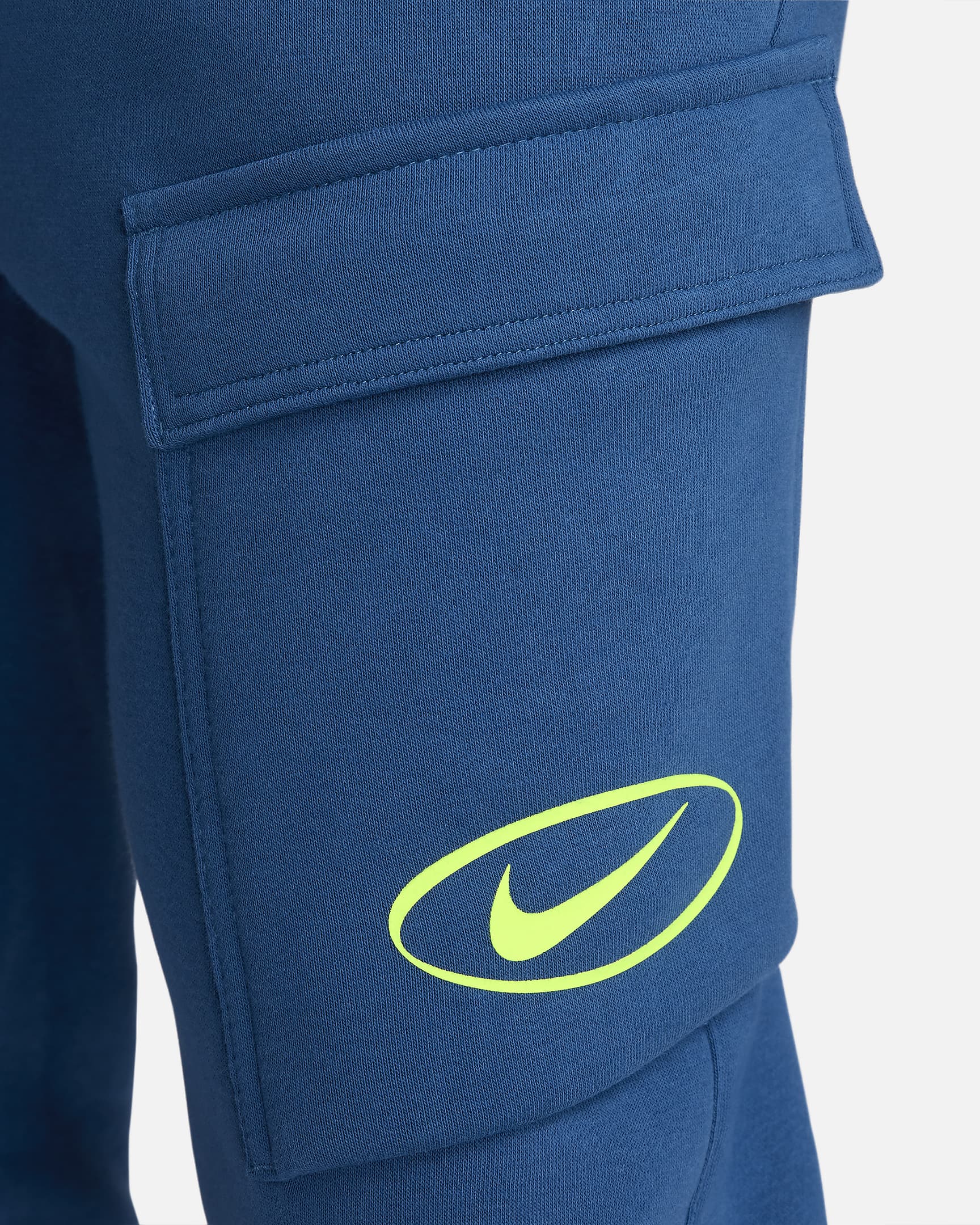 Nike Sportswear Men's Fleece Cargo Trousers. Nike CA