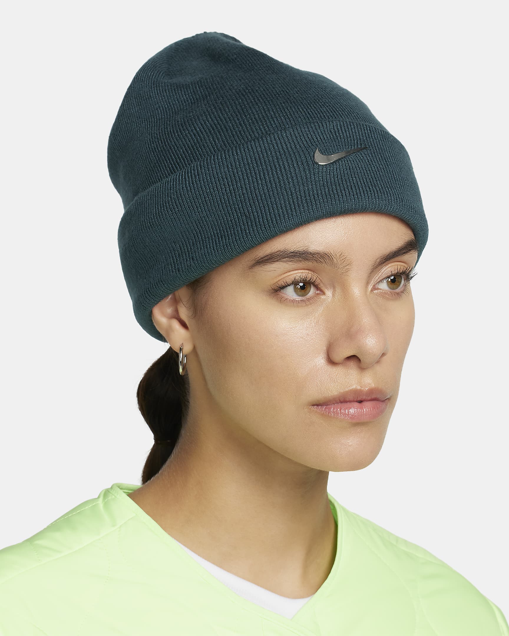 Nike Peak Standard Cuff Metal Swoosh Beanie - Deep Jungle/Metallic Silver