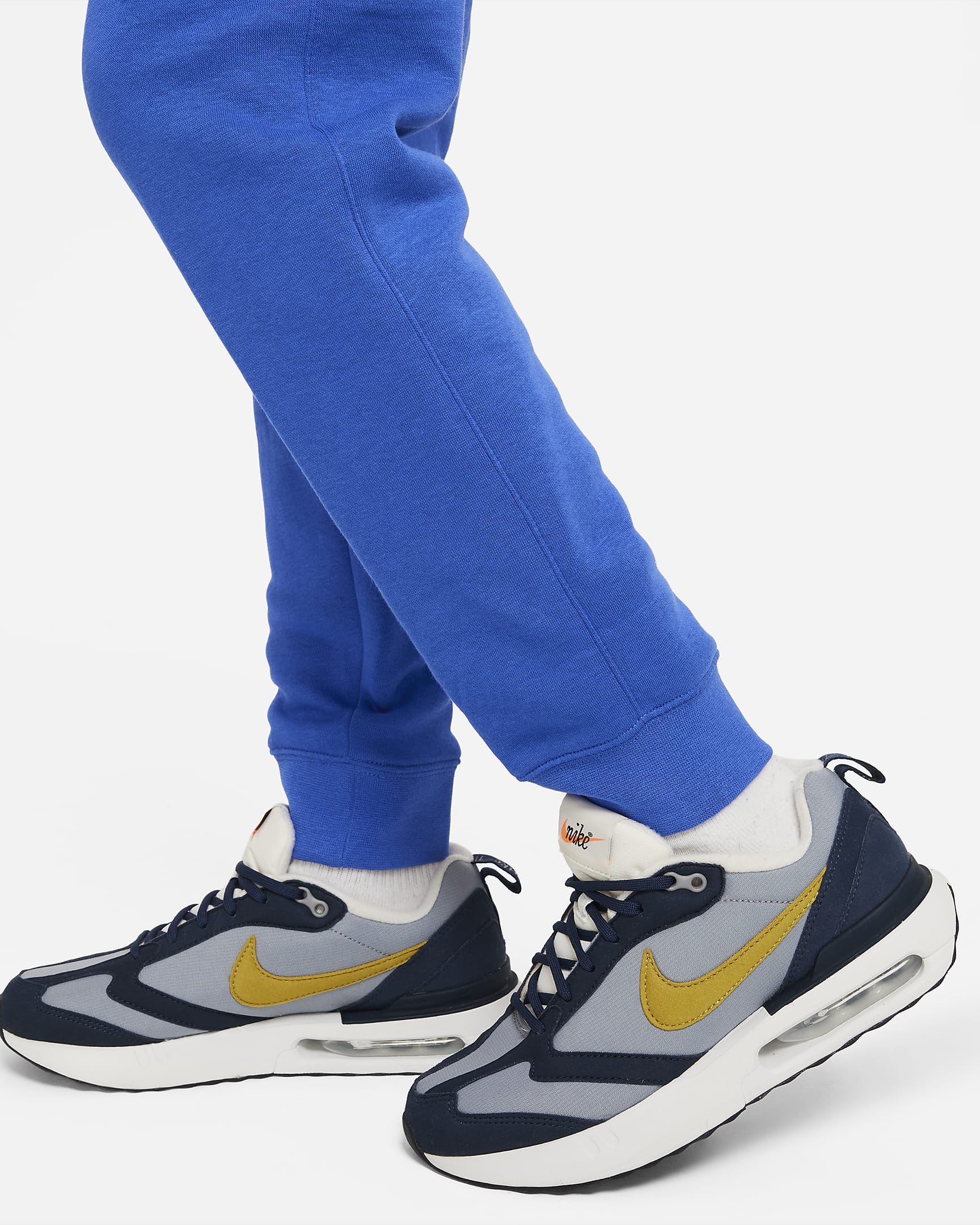 Nike Sportswear Standard Issue Older Kids' (Boys') Fleece Cargo ...