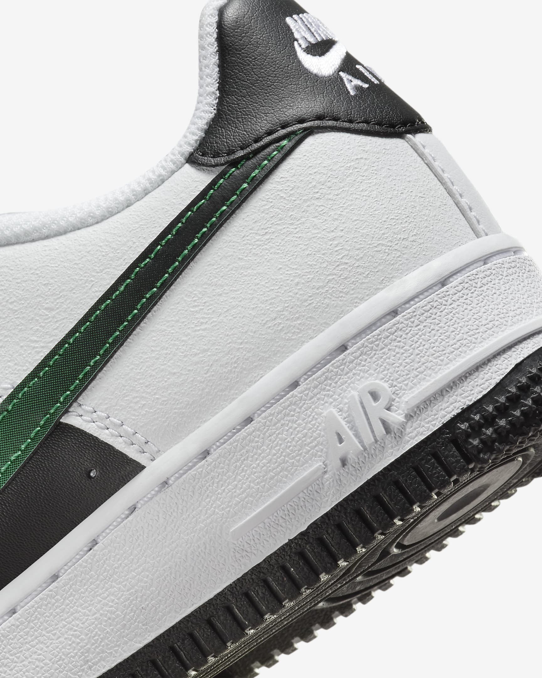 Nike Force 1 LV8 2 Older Kids' Shoes - White/Black/Malachite/Stadium Green