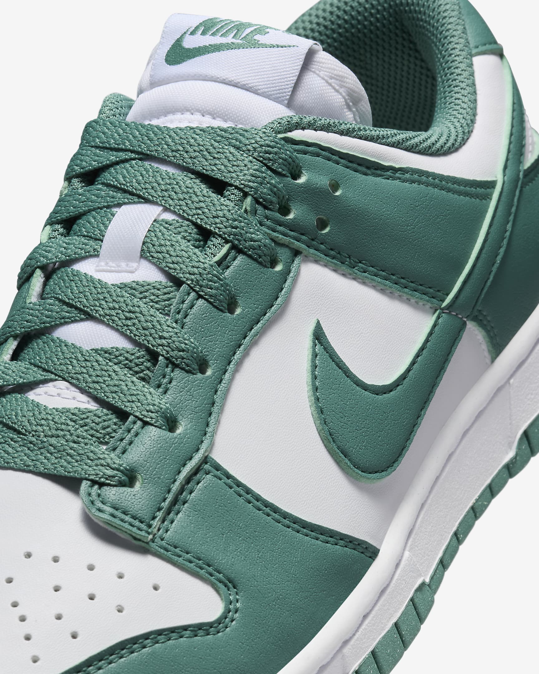 Nike Dunk Low Women's Shoes - White/Bicoastal