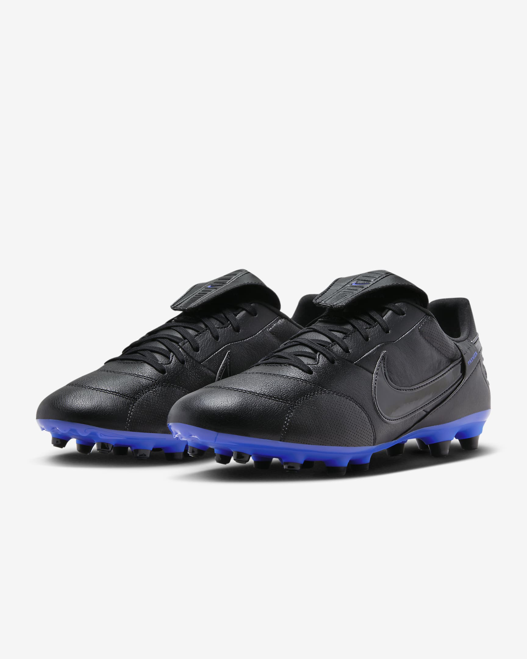nike low cut football boots