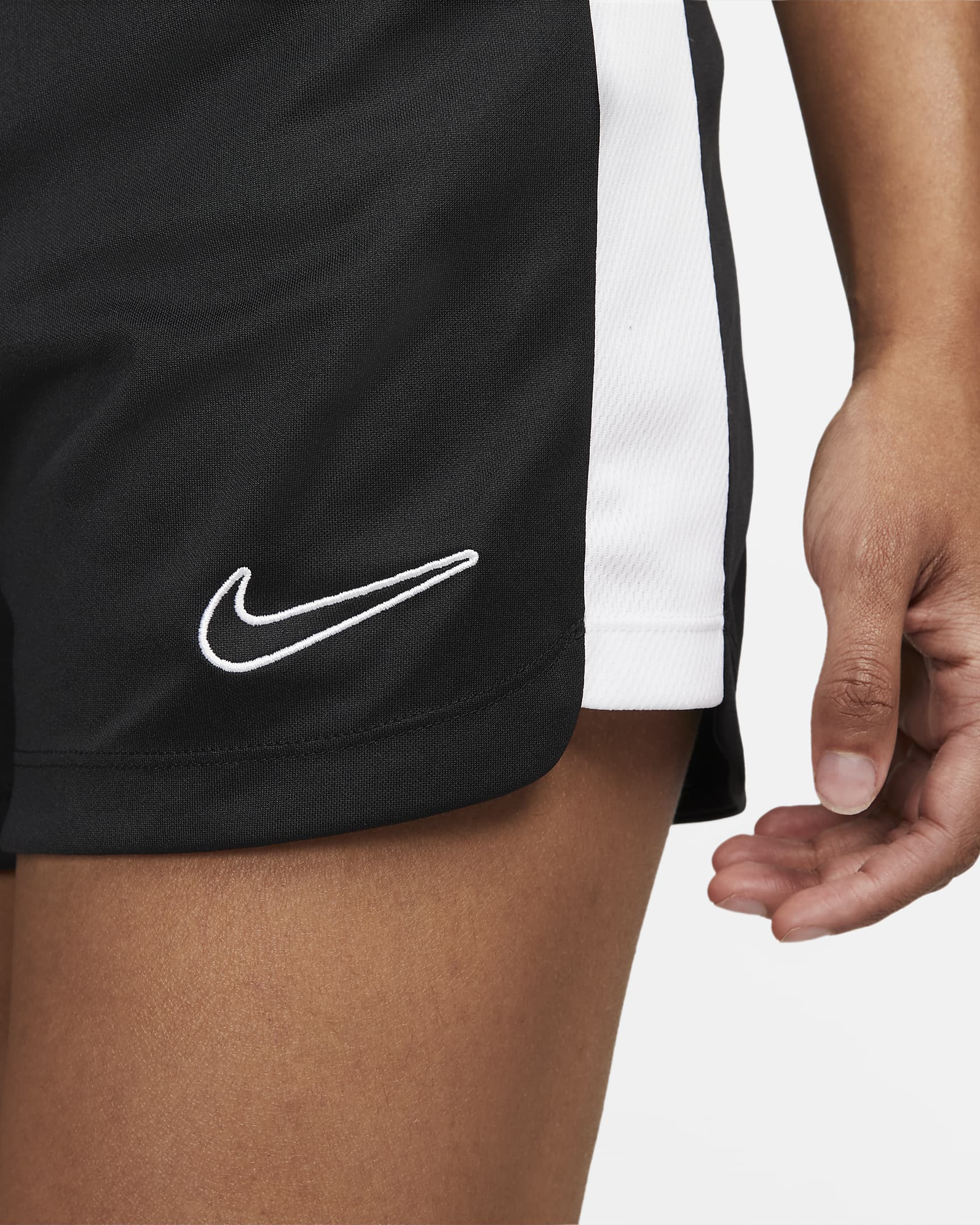 Nike Dri-FIT Academy 23 Damen-Fußballshorts - Schwarz/Weiß/Weiß