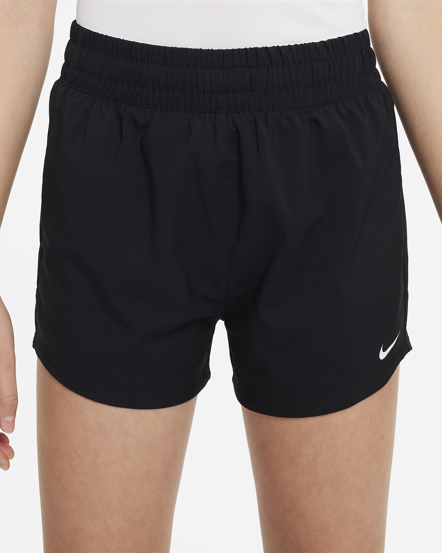 Nike Dri-FIT One geweven trainingsshorts met hoge taille voor meisjes - Zwart/Wit