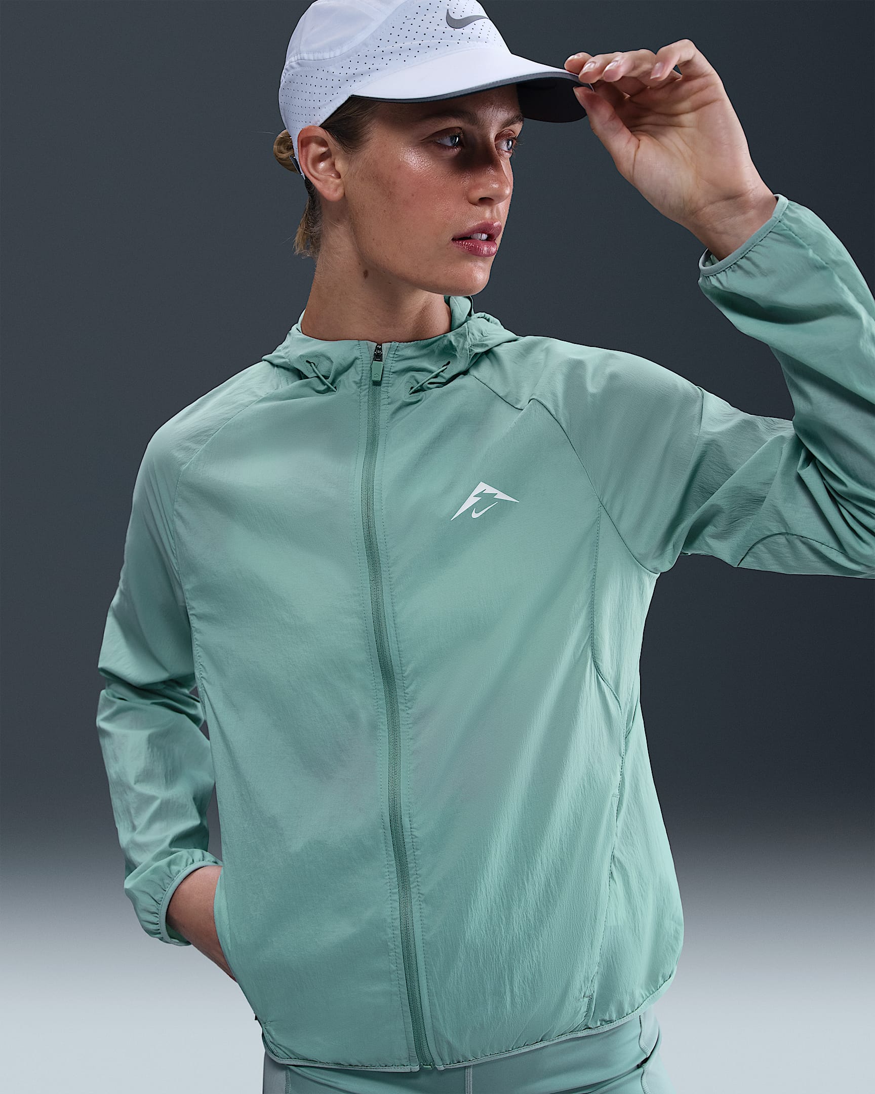 Nike Trail Women's Repel Running Jacket - Cannon/Pearl White/Summit White