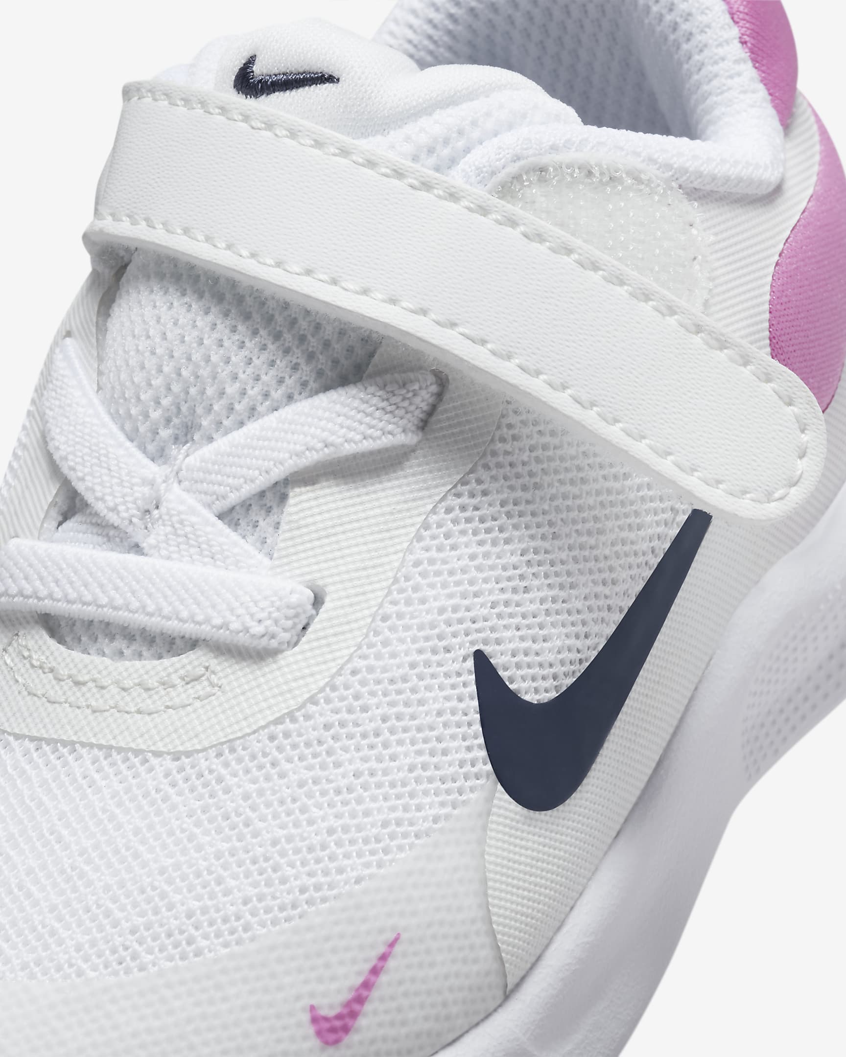 Nike Revolution 7 cipő babáknak - Fehér/Playful Pink/Midnight Navy