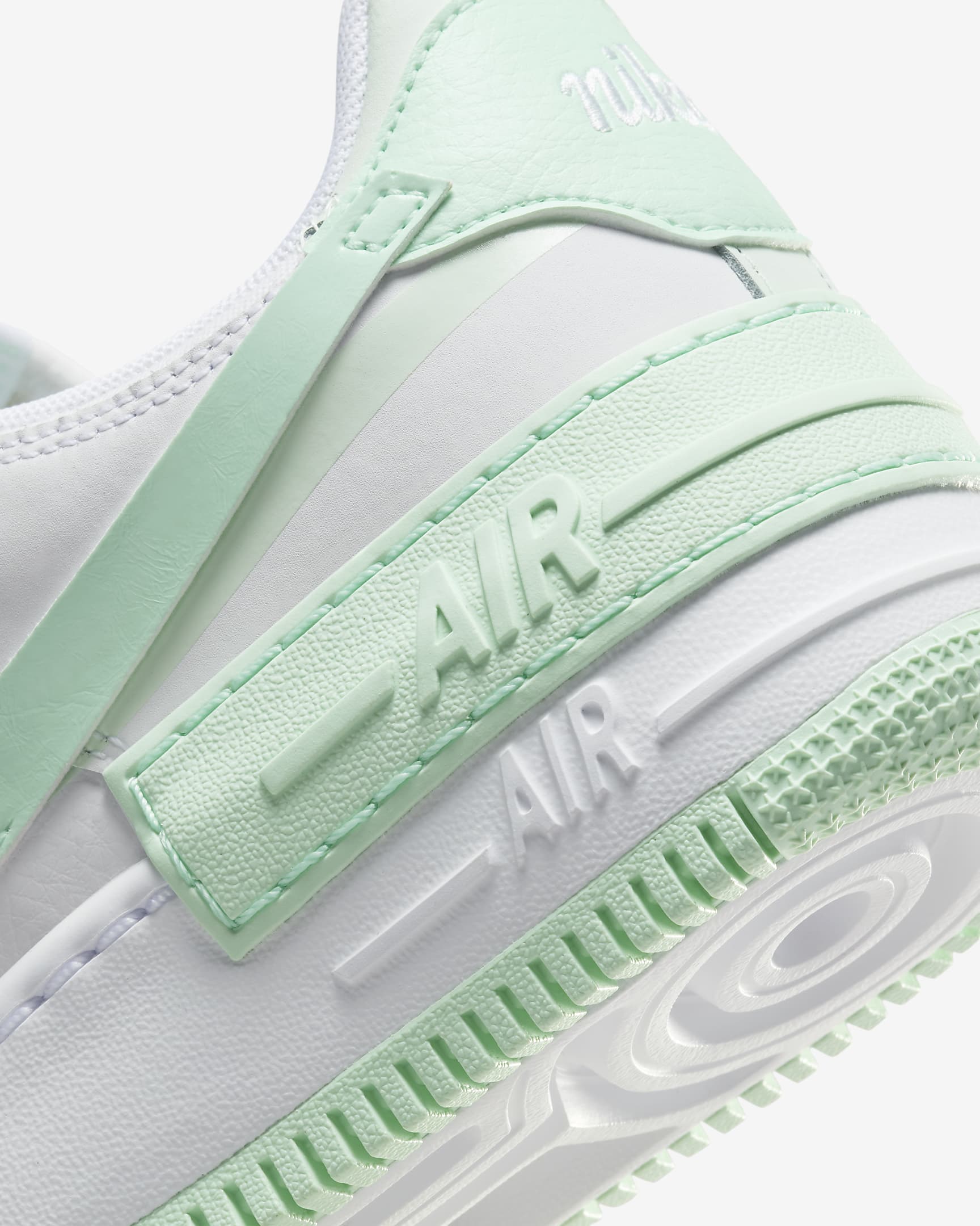 Sapatilhas Nike Air Force 1 Shadow para mulher - Branco/Verde Barely/Mint Foam